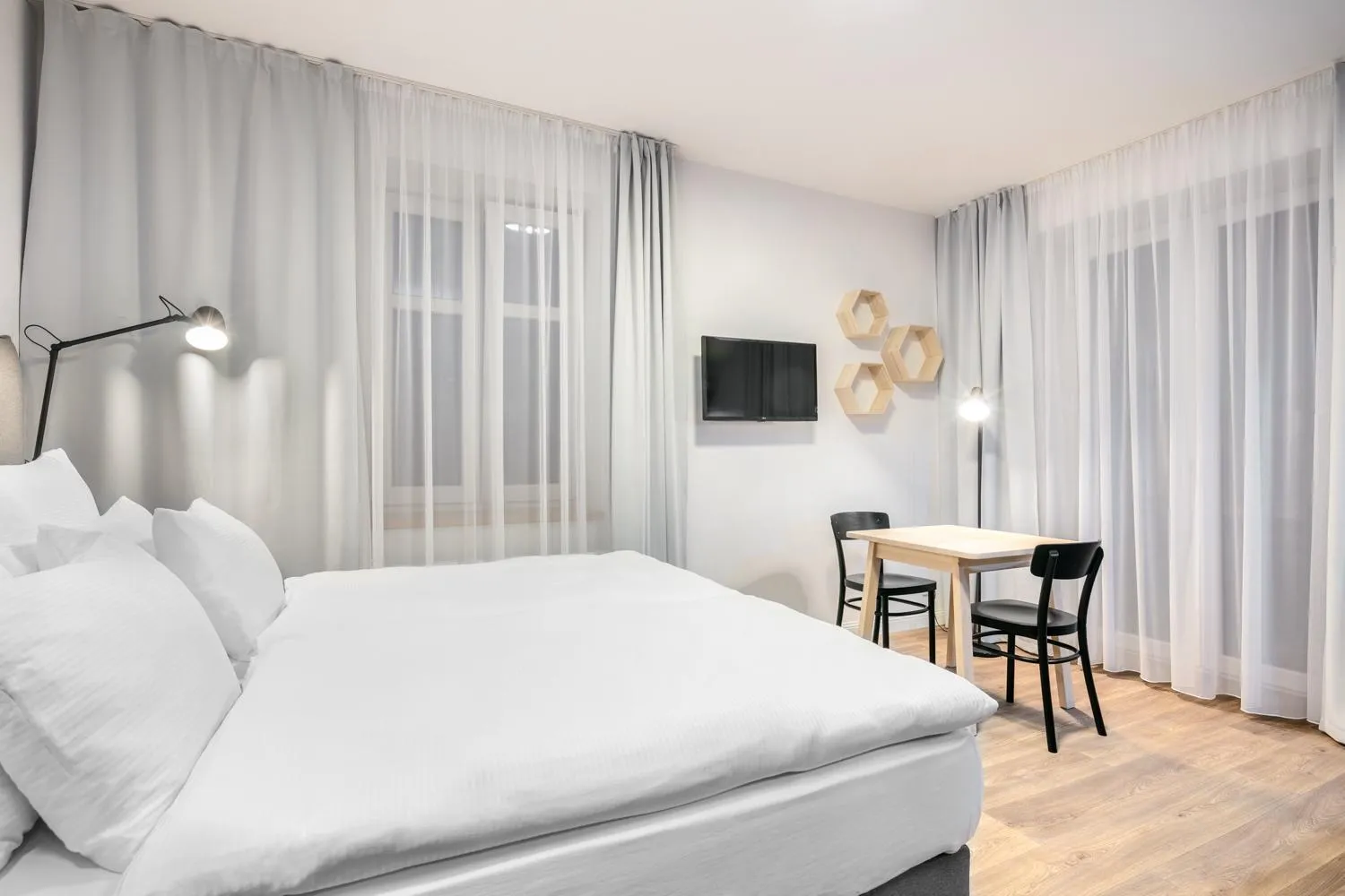 Photo of the whole room, Bed in Pytloun Flat Hotel