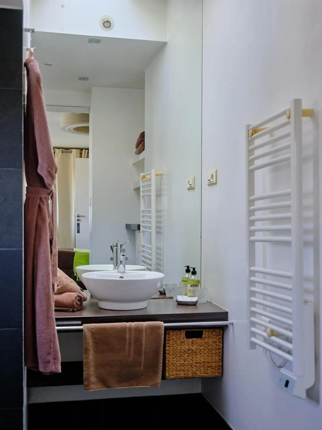 La LUNA of MARSEILLE - VILLA D'ARCHITECTE B&B