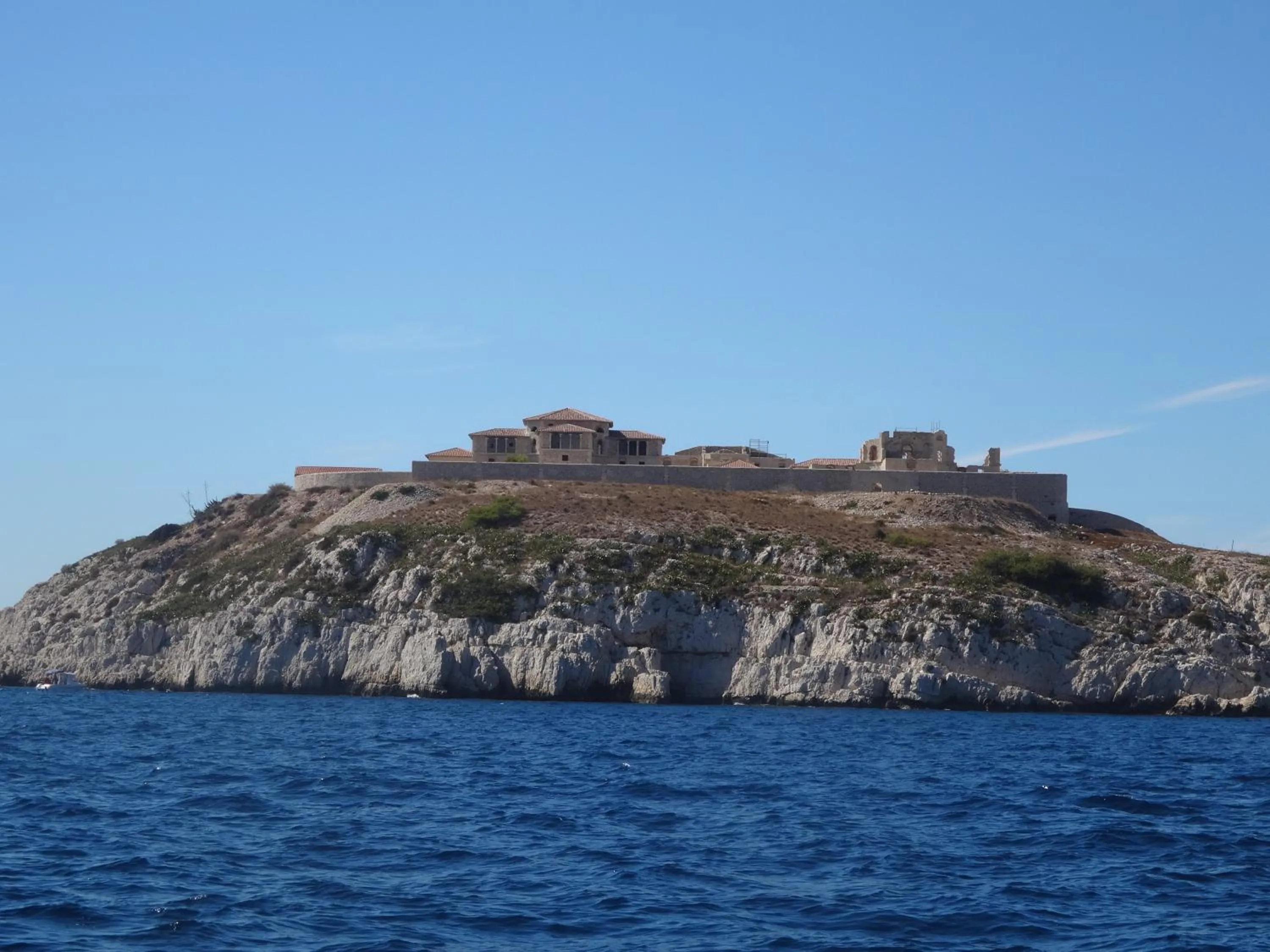 Beach in La LUNA of MARSEILLE - VILLA D'ARCHITECTE B&B