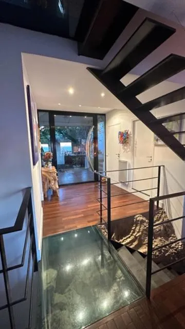 La LUNA of MARSEILLE - VILLA D'ARCHITECTE B&B