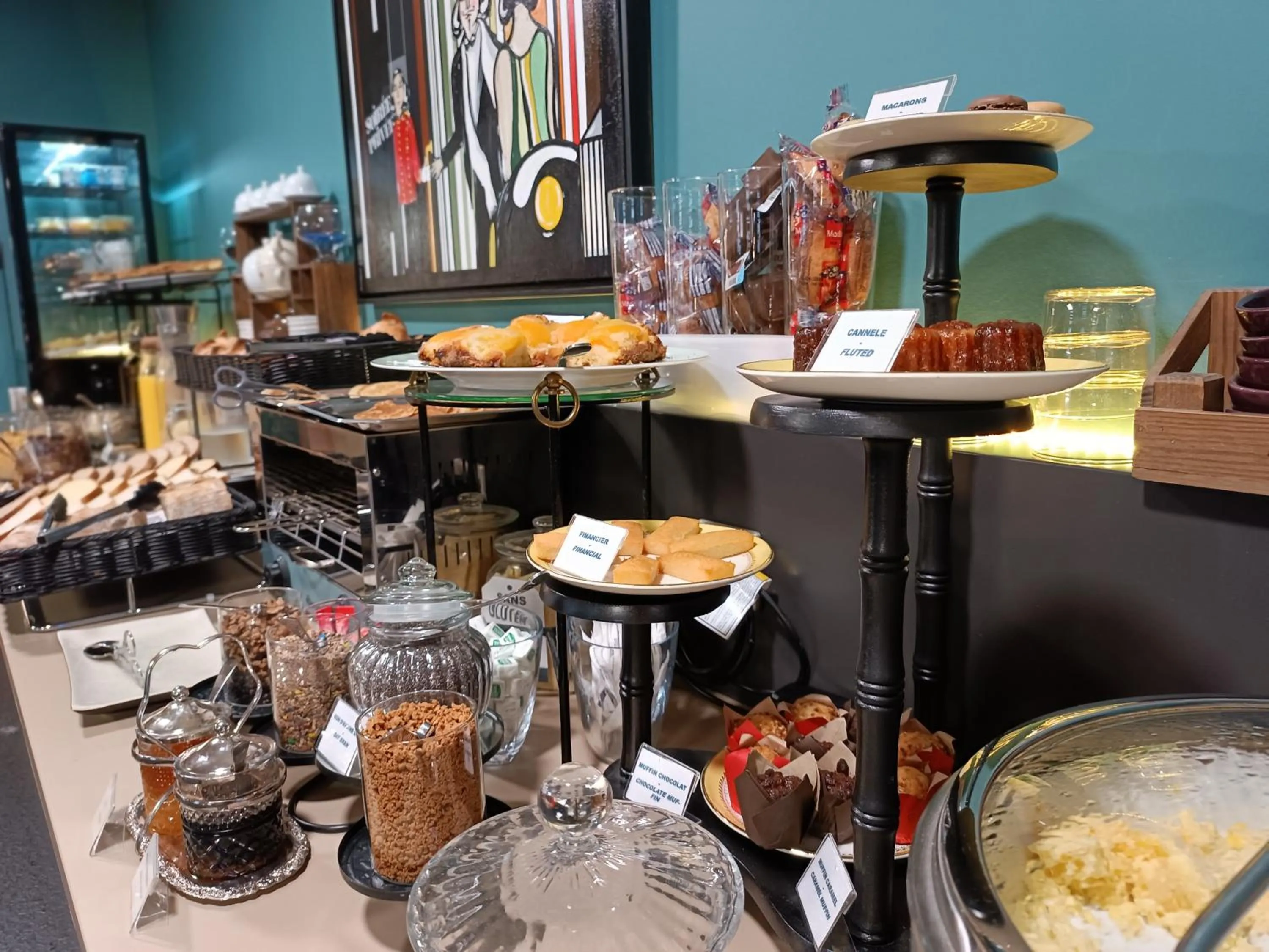 Food and drinks in Hôtel Kyriad Brive Ouest