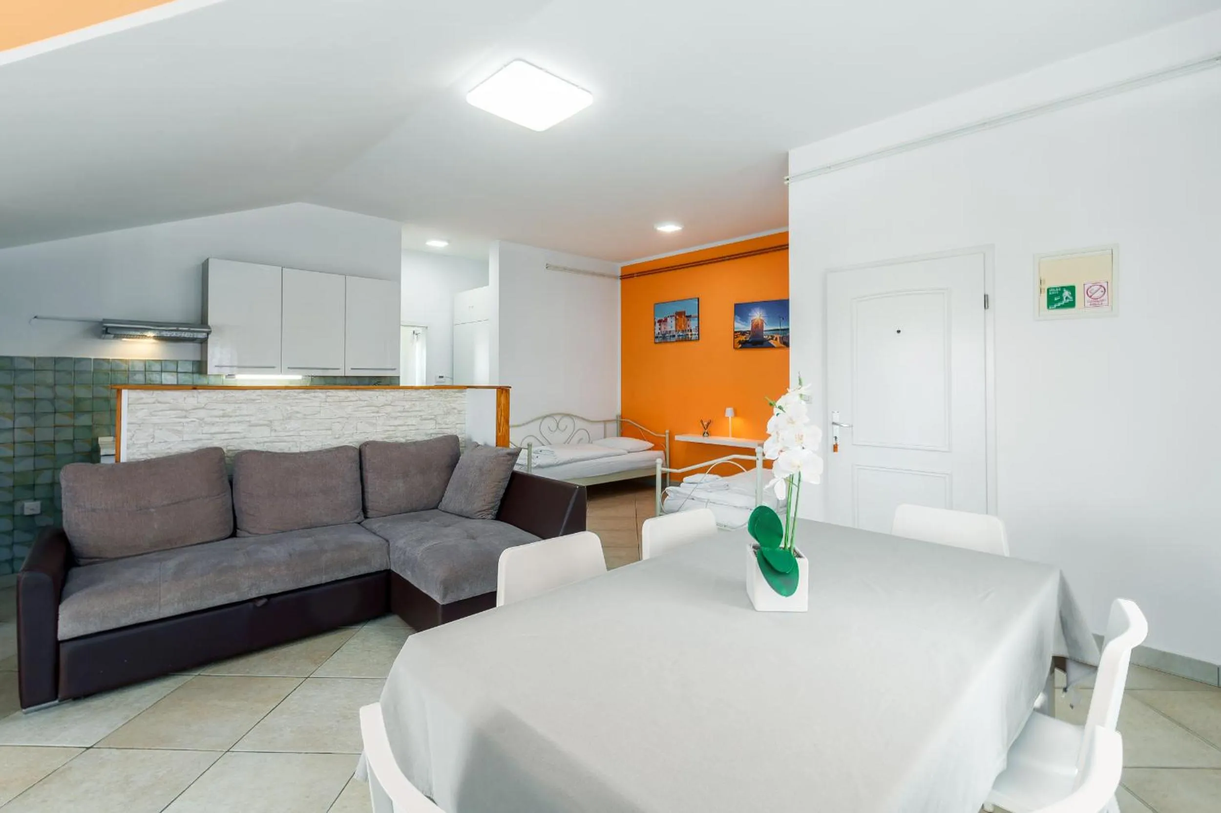 Kitchen or kitchenette in Trbović Apartments Peaceful stay with Free Parking, Pet-Friendly, and Bike Storage in Umag