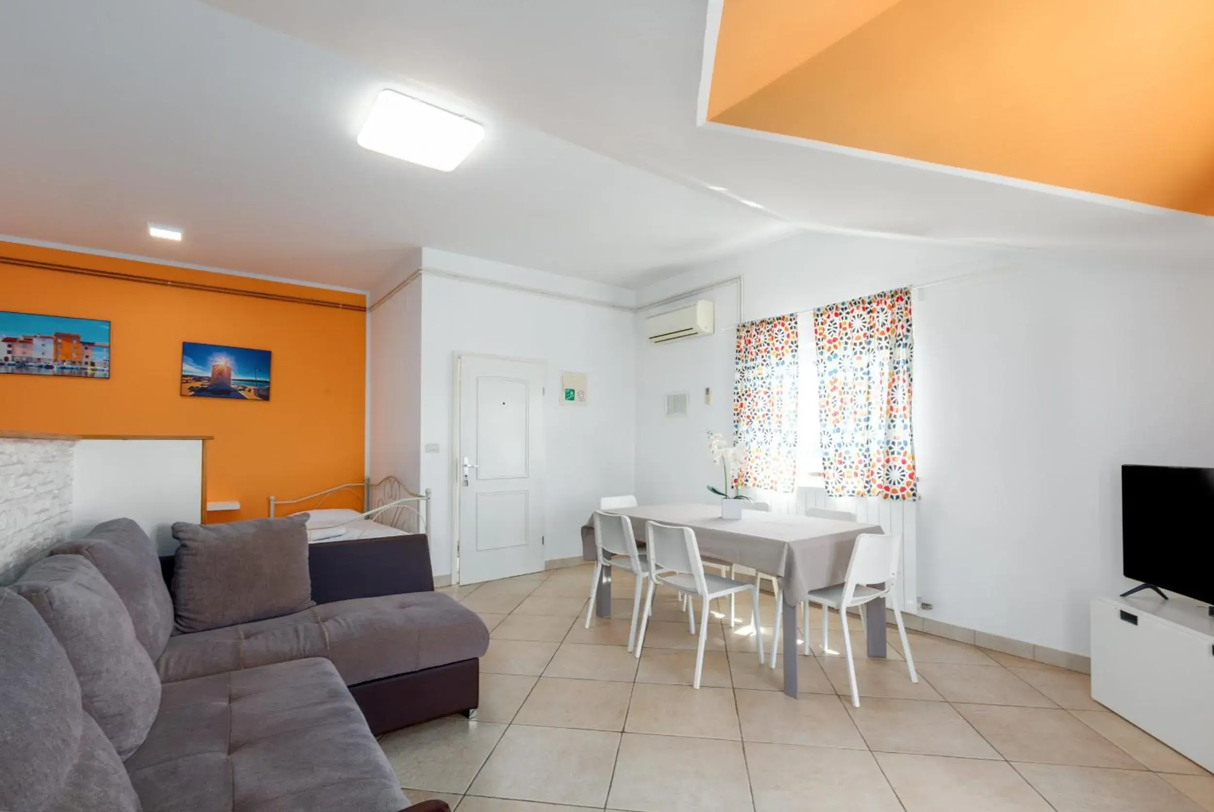 One-Bedroom Apartment (5 Adults) in Trbović Apartments Peaceful stay with Free Parking, Pet-Friendly, and Bike Storage in Umag One-Bedroom Apartment (5 Adults) in Trbović Apartments Peaceful stay with Free Parking, Pet-Friendly, and Bike Storage in Umag
