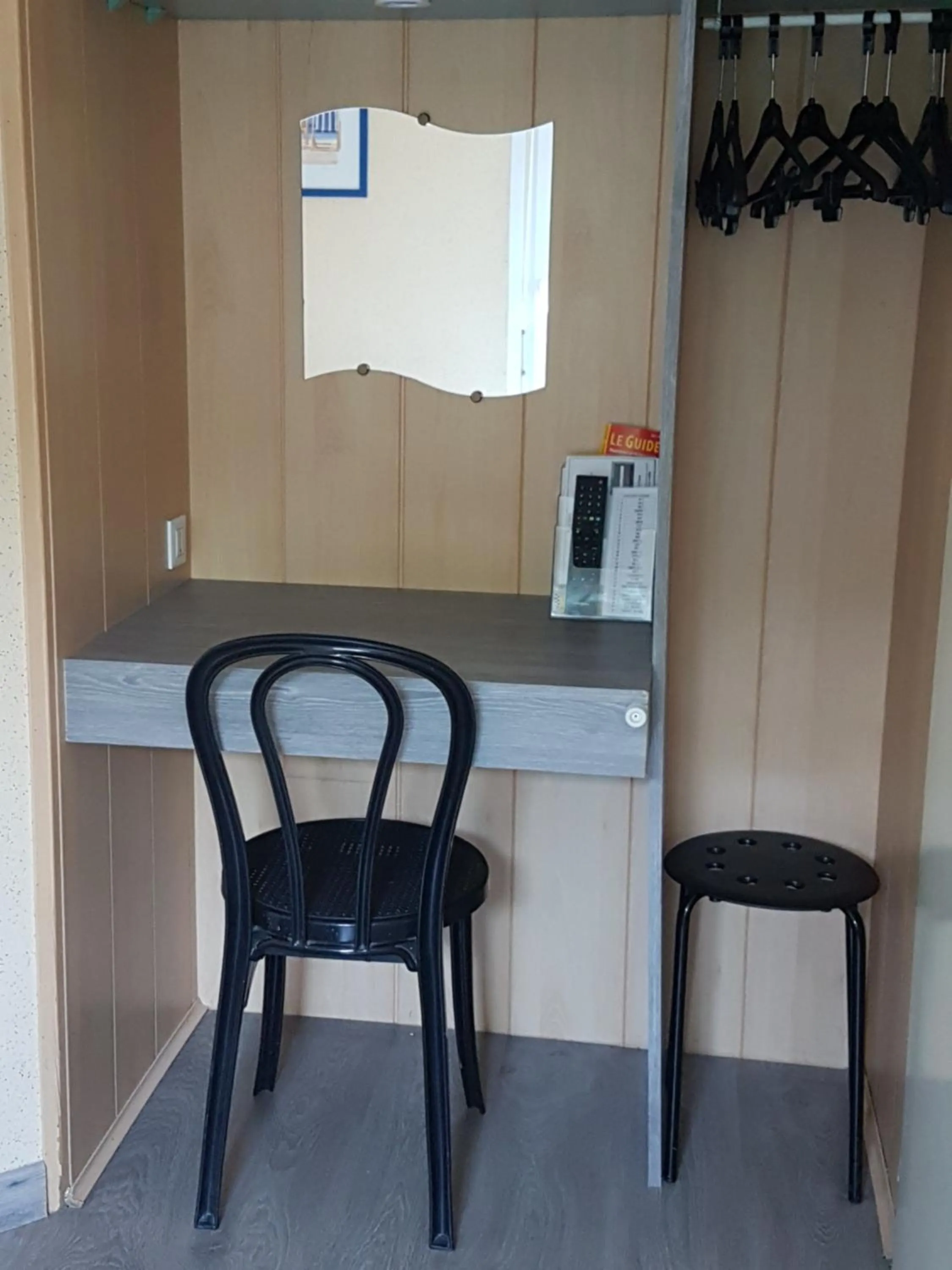 Seating area in Fasthotel Carcassonne