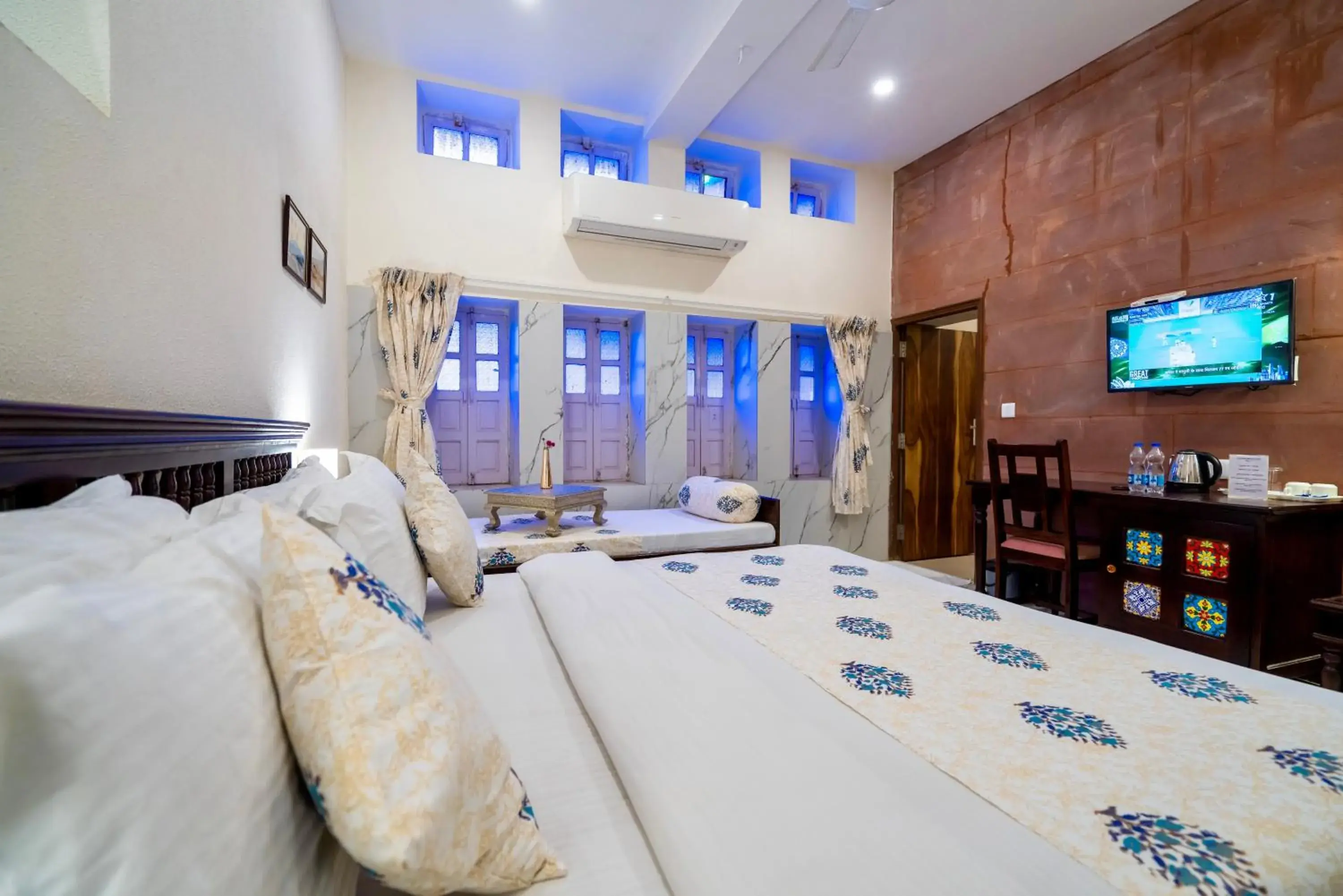 Bed in Kankariya Heritage Bed in Kankariya Heritage