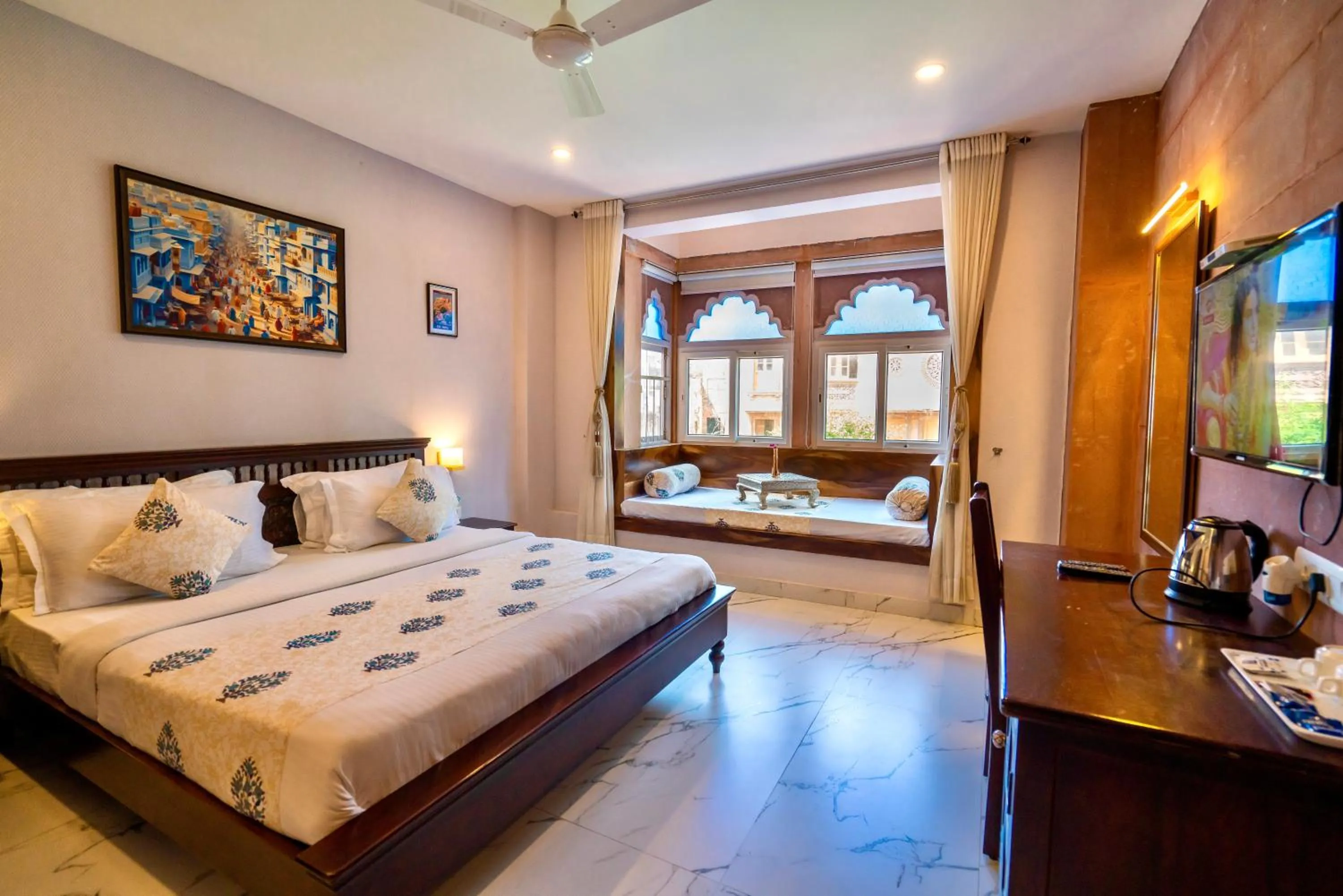 Bed in Kankariya Heritage