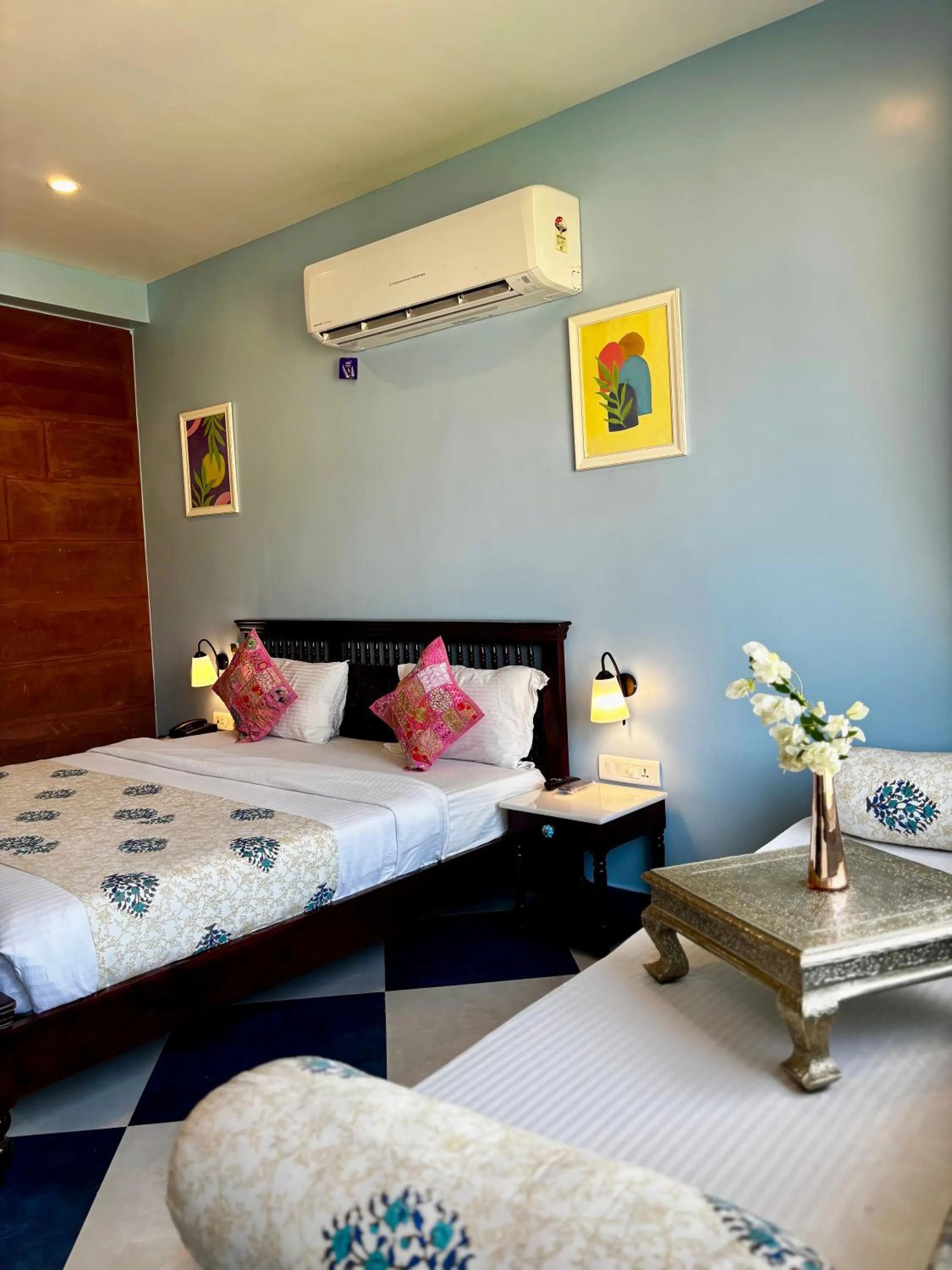 Bedroom, Bed in Kankariya Heritage