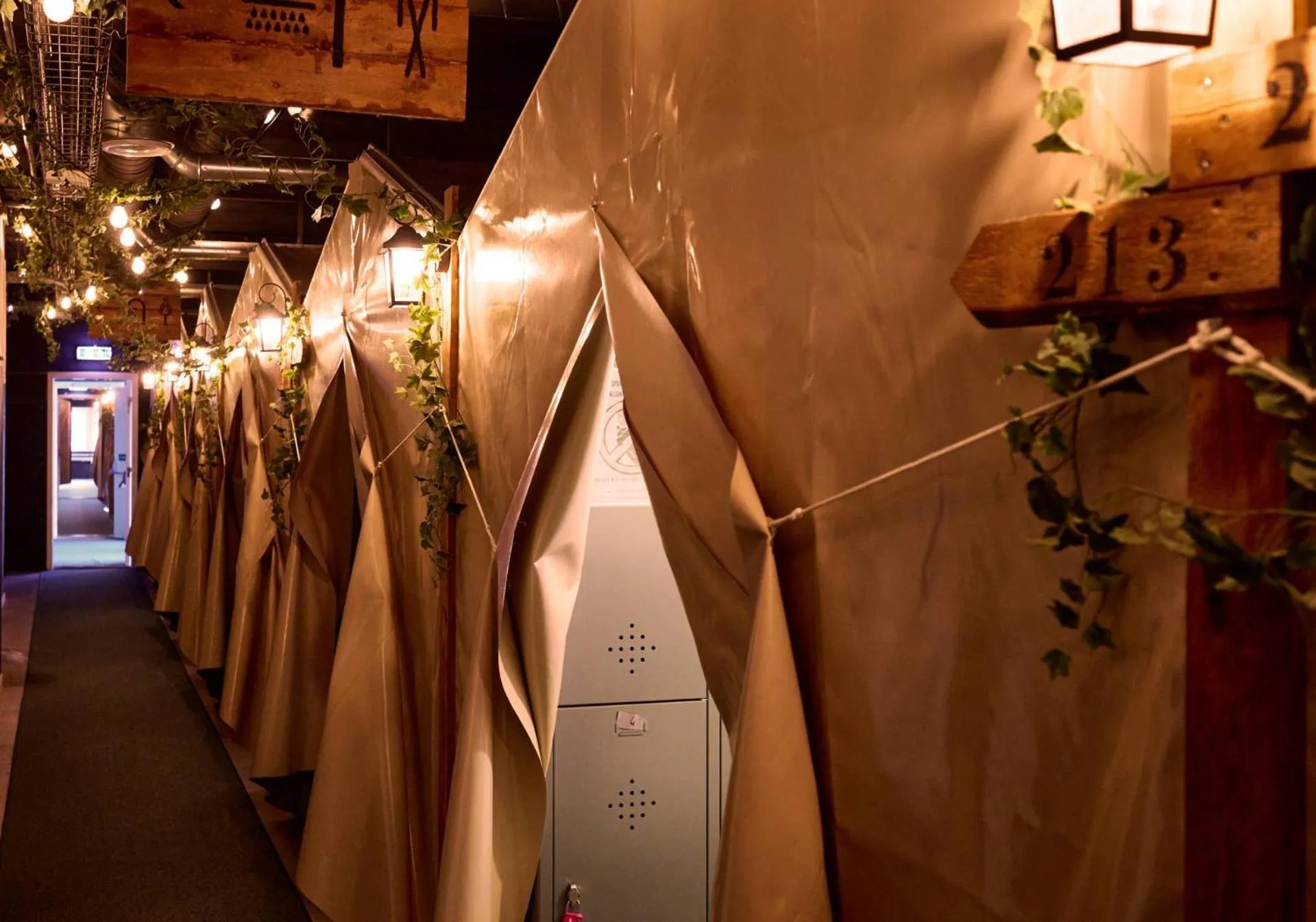 Urban Camper Hostel & Bar