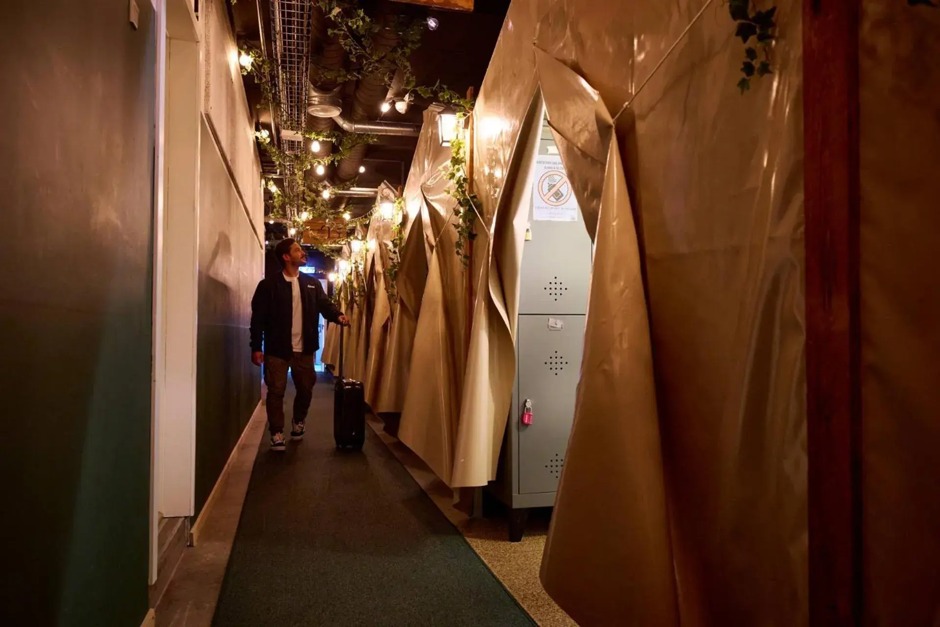 Property building in Urban Camper Hostel & Bar Property building in Urban Camper Hostel & Bar