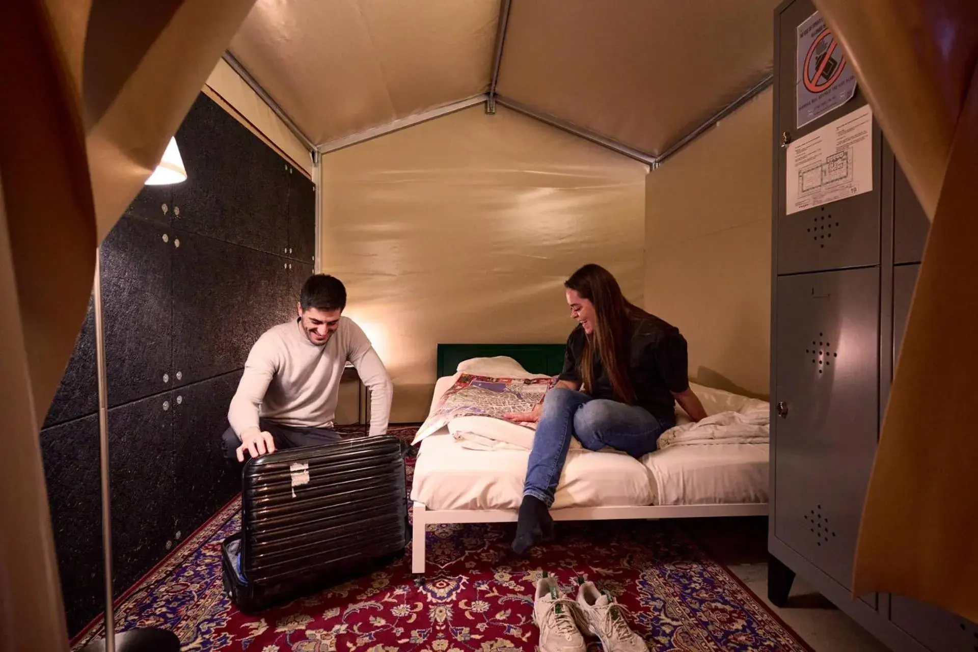 Photo of the whole room, Bed in Urban Camper Hostel & Bar Photo of the whole room, Bed in Urban Camper Hostel & Bar