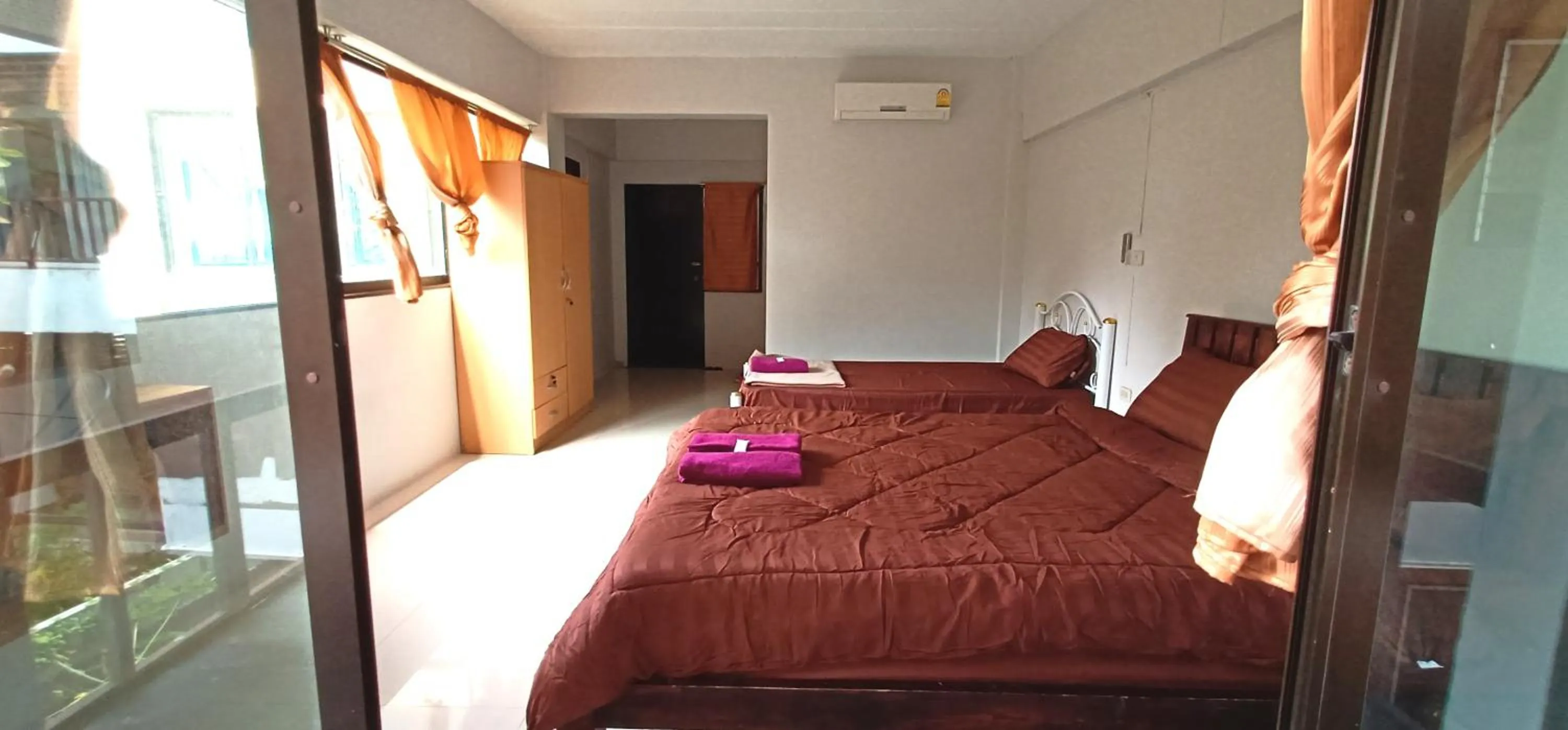 Bed in Banyan Resort Bangsaen