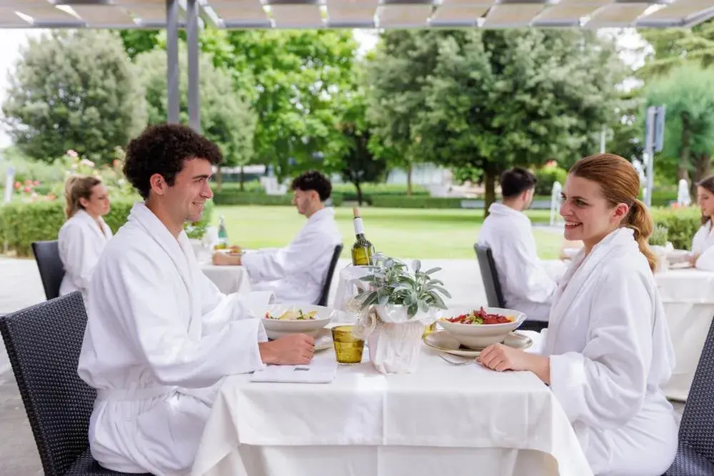 Restaurant/places to eat in Hotel Fontana Olente Restaurant/places to eat in Hotel Fontana Olente