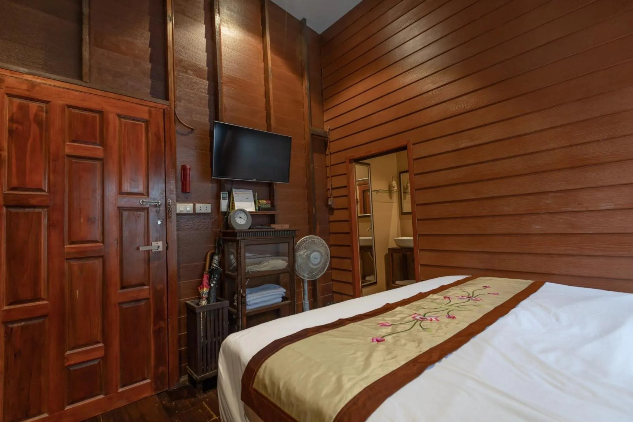 Bed in Reuan Vilawan