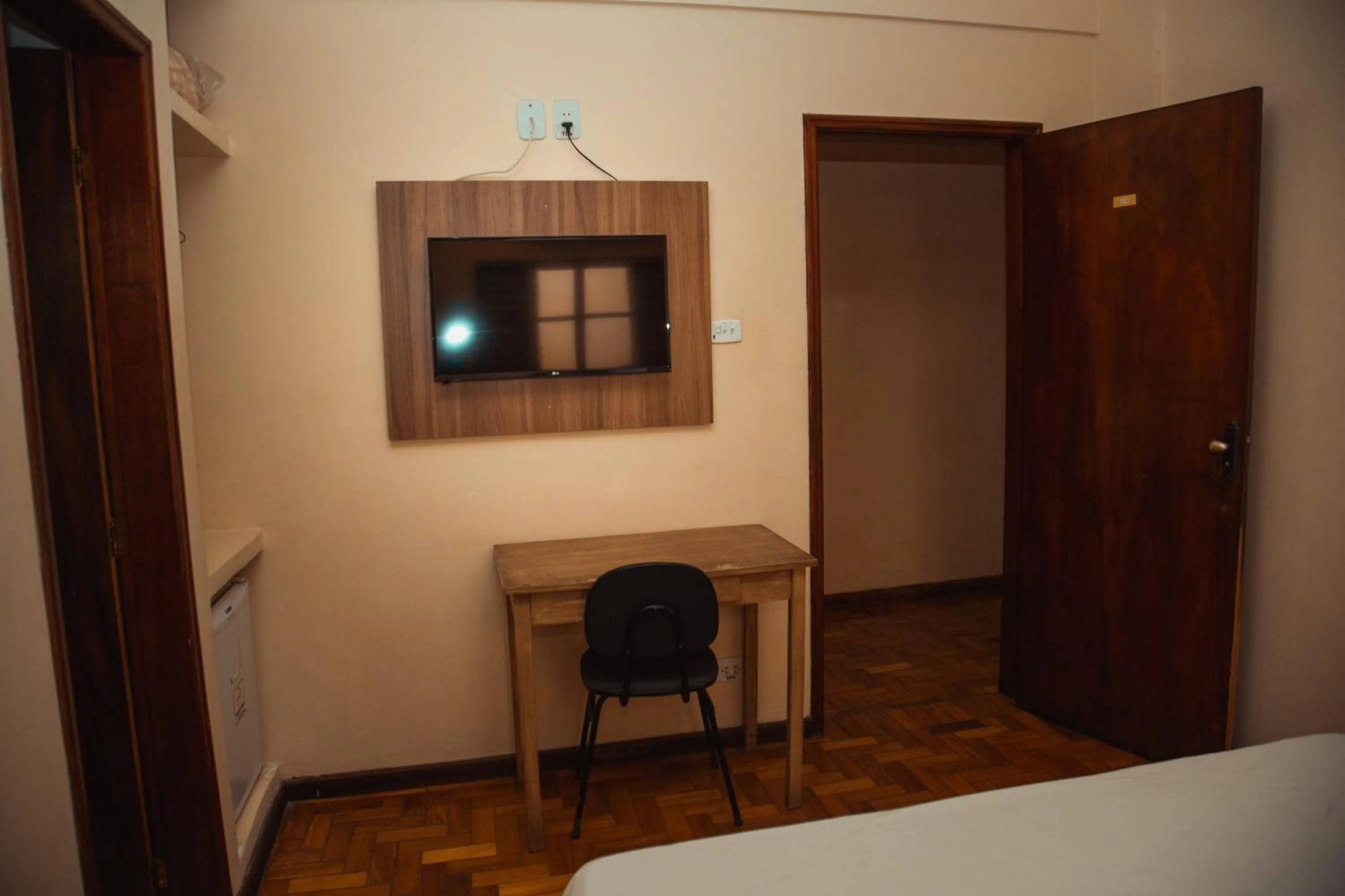 Photo of the whole room in Hotel Meri Conselheiro Lafaiete