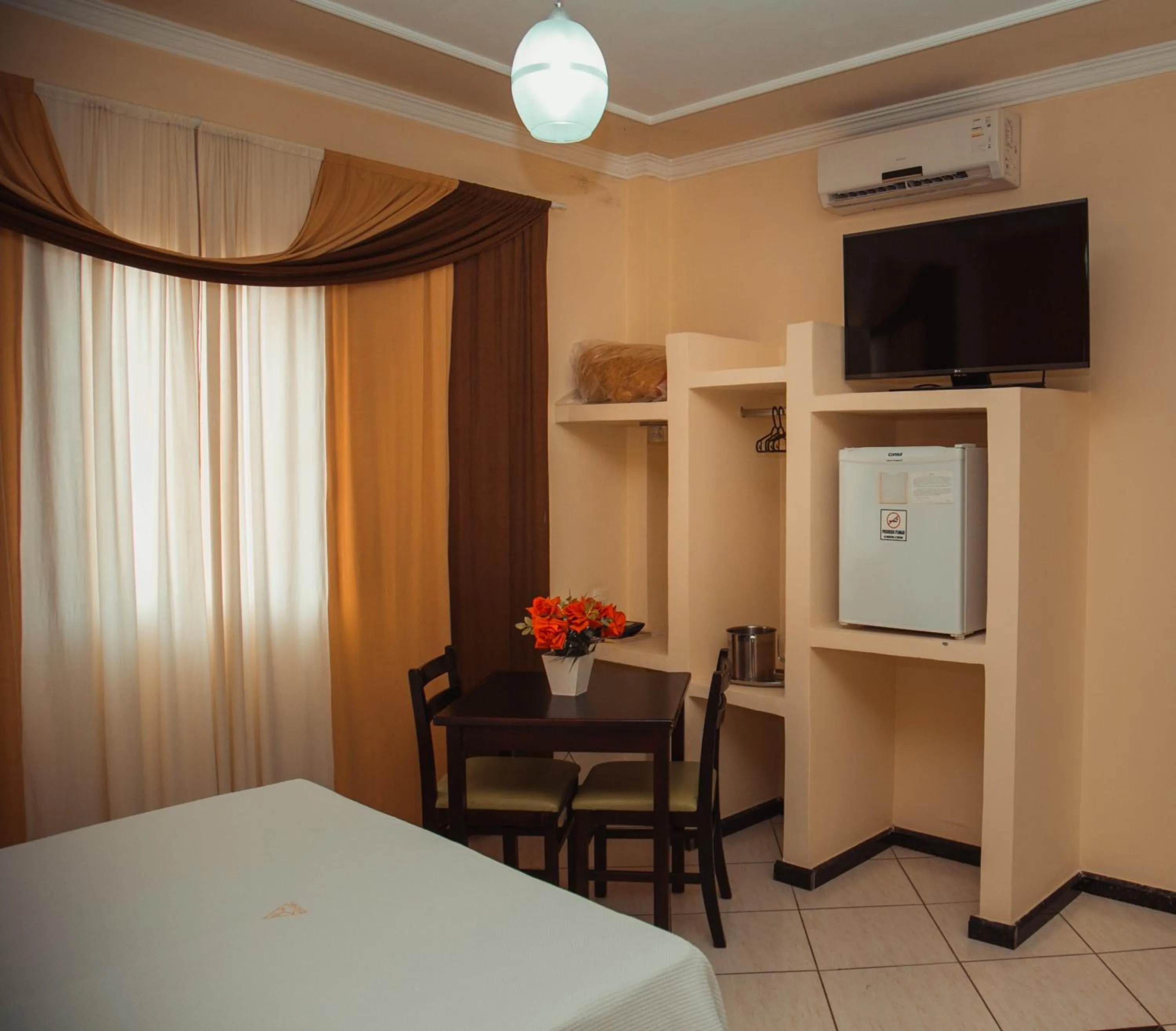 Photo of the whole room, Bed in Hotel Meri Conselheiro Lafaiete