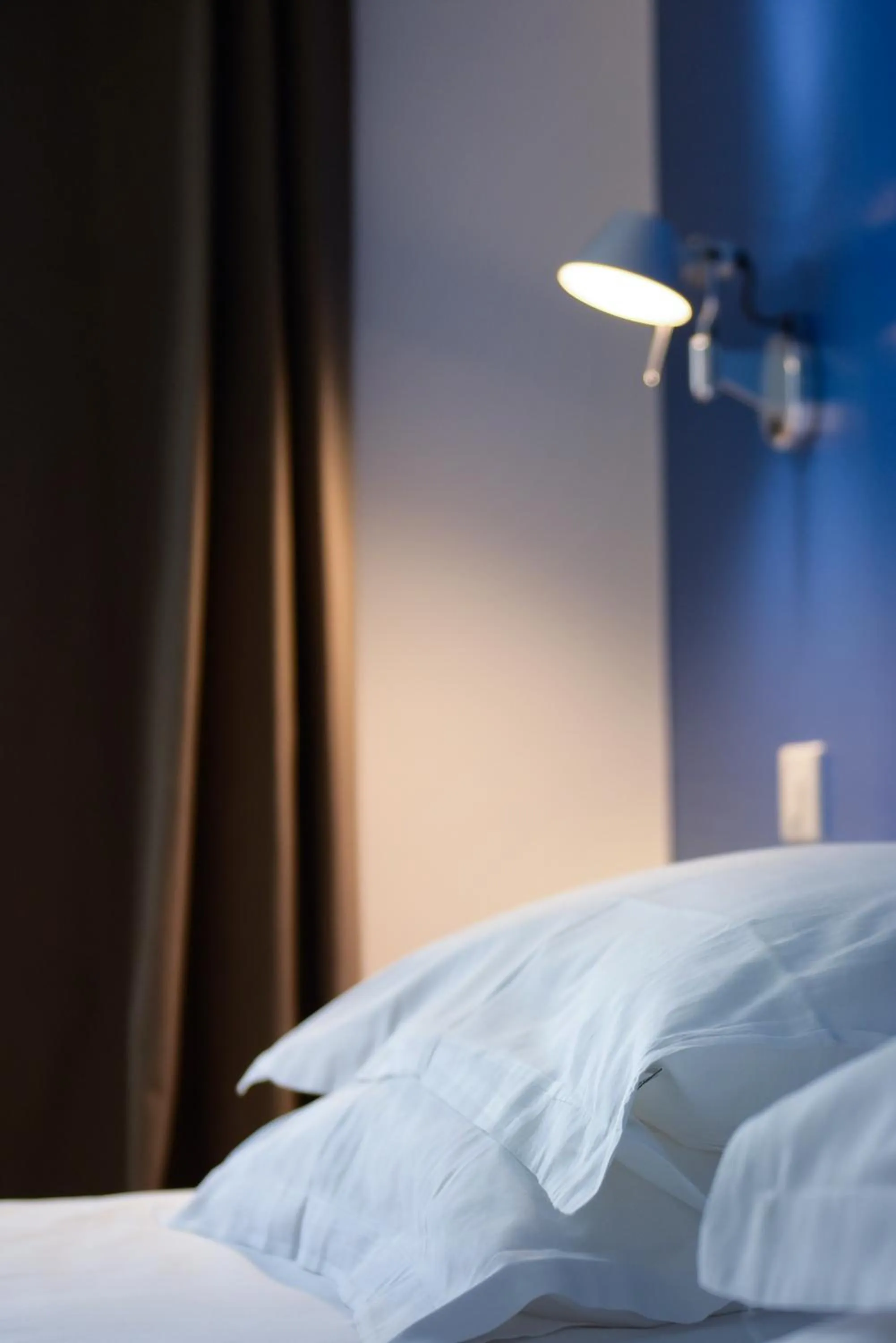 Bedroom, Bed in Hôtel Marais de Launay