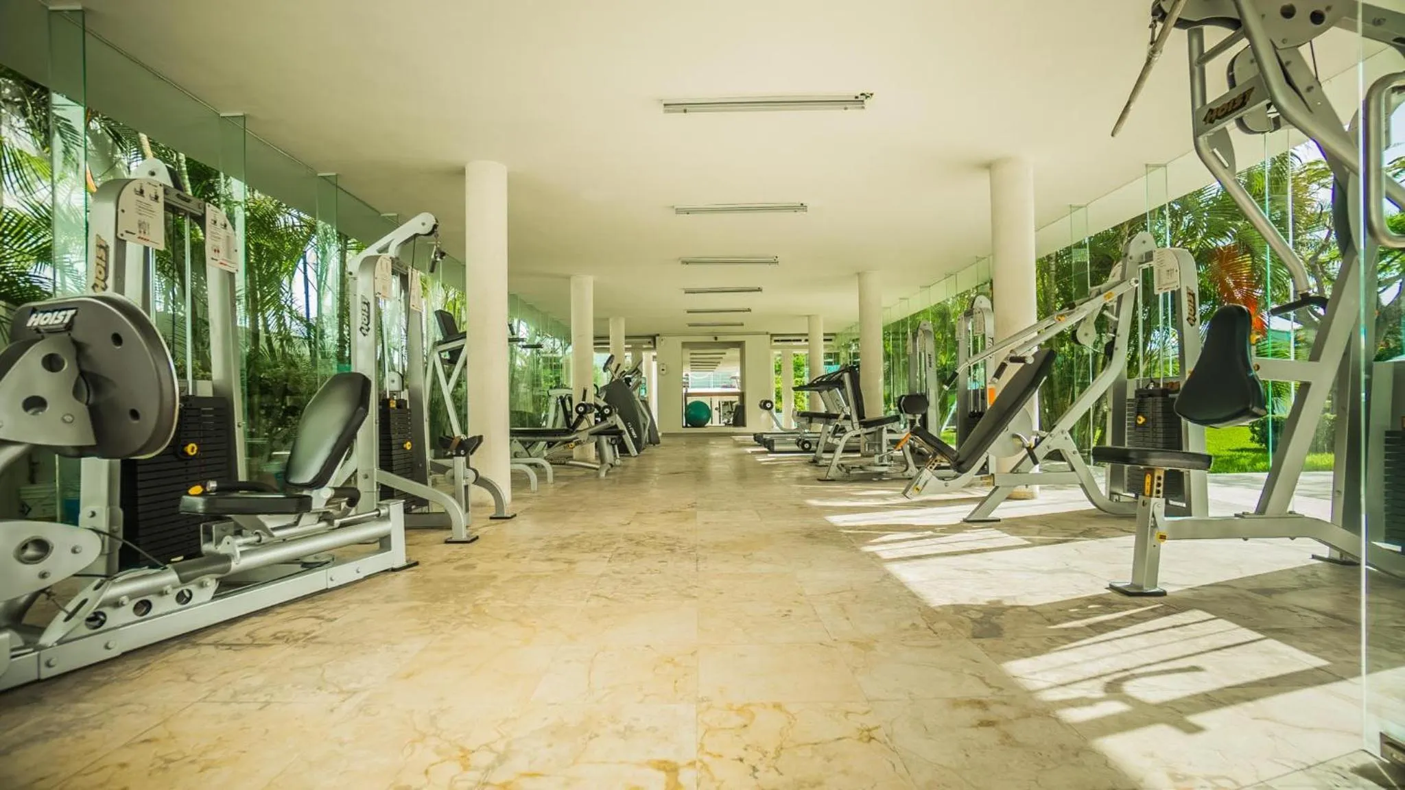 Fitness centre/facilities in Magia Beachside Apartment by BVR