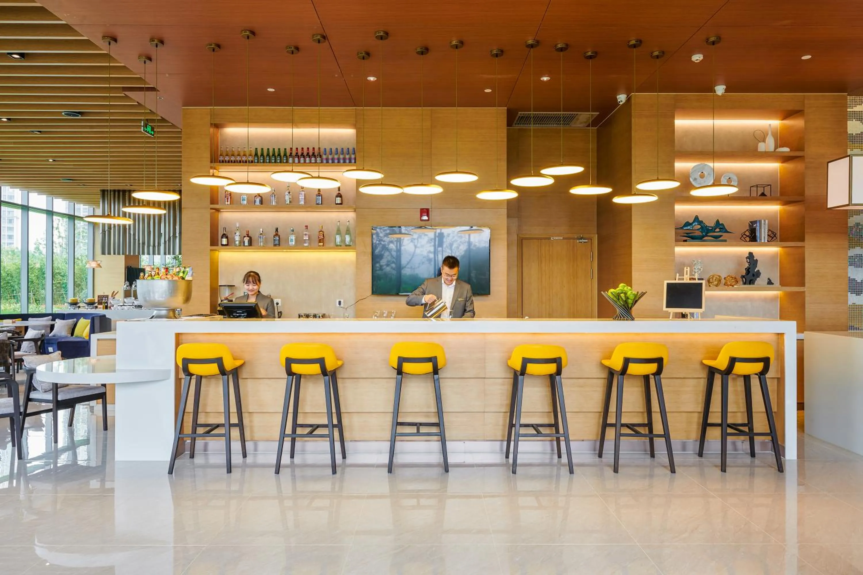 Lounge or bar in Hyatt Place Deqing