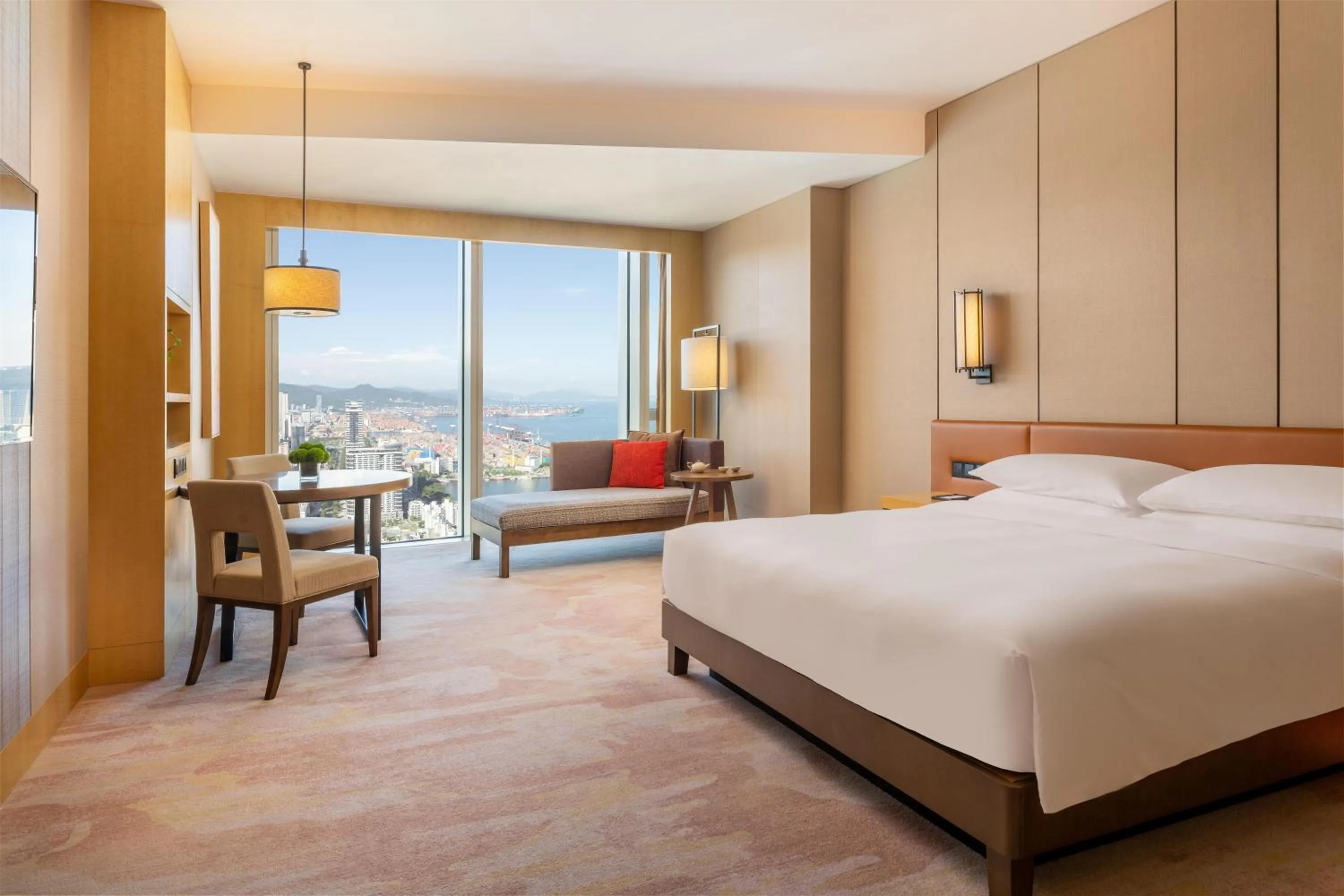 Bedroom, Bed in Hyatt Regency Shenzhen Yantian