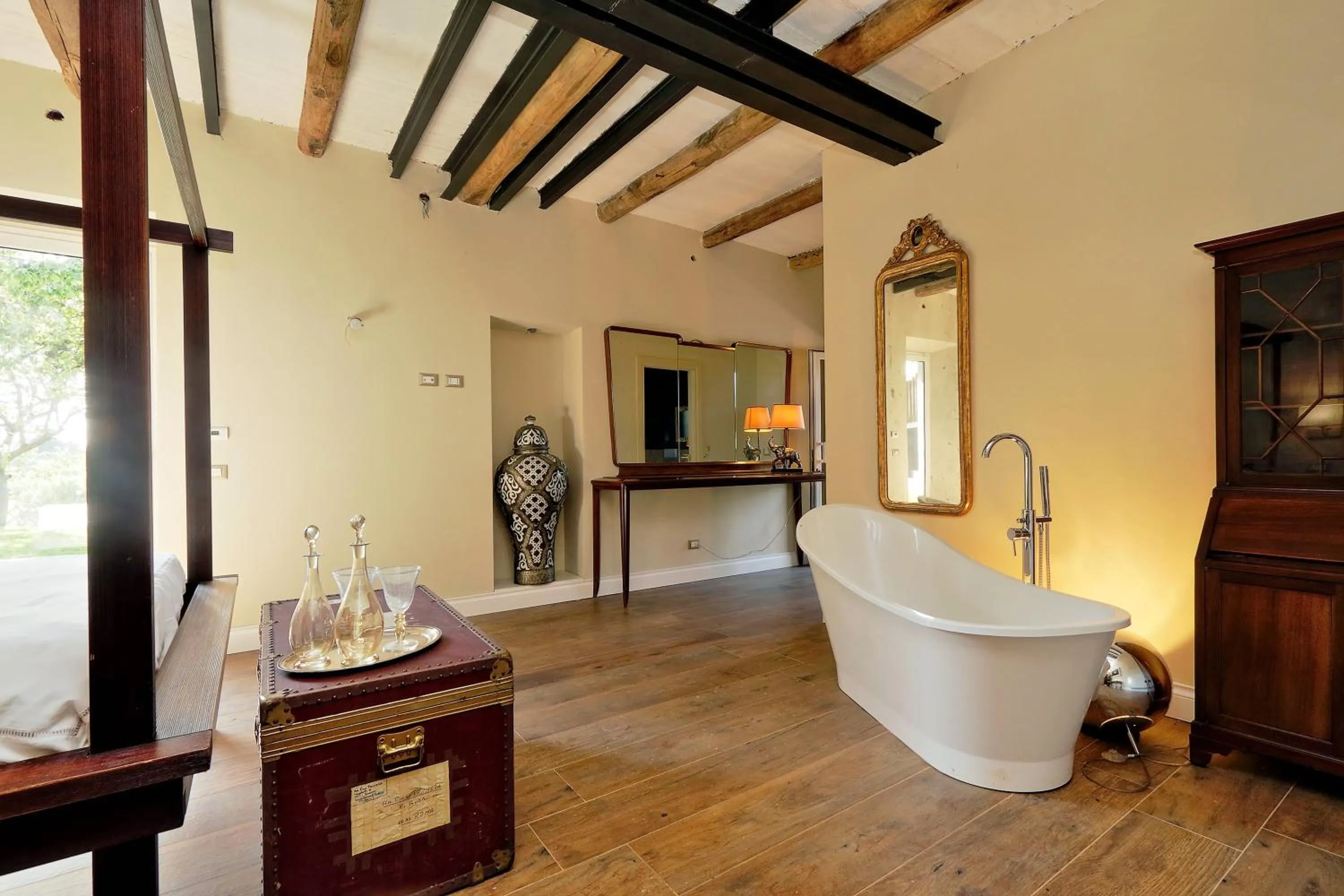 Photo of the whole room in Tenuta Lisetta