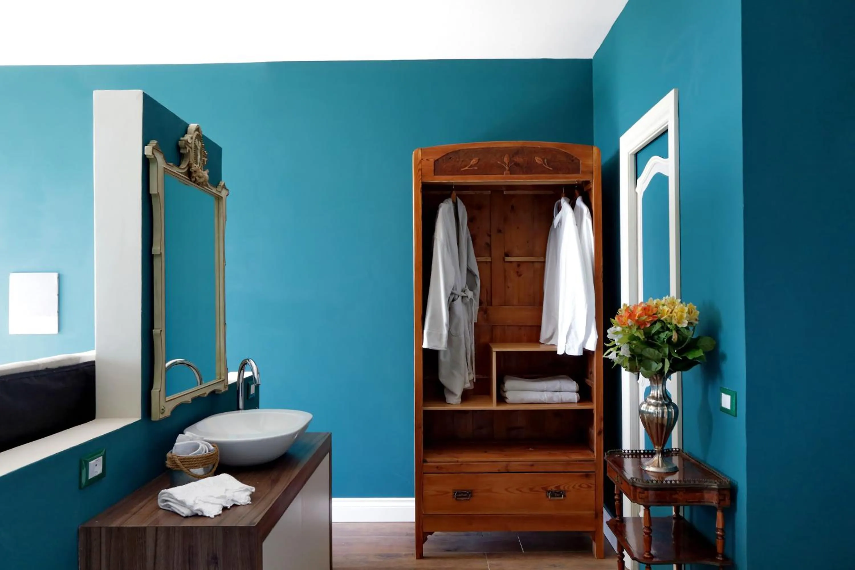 Bathroom, Bed in Tenuta Lisetta