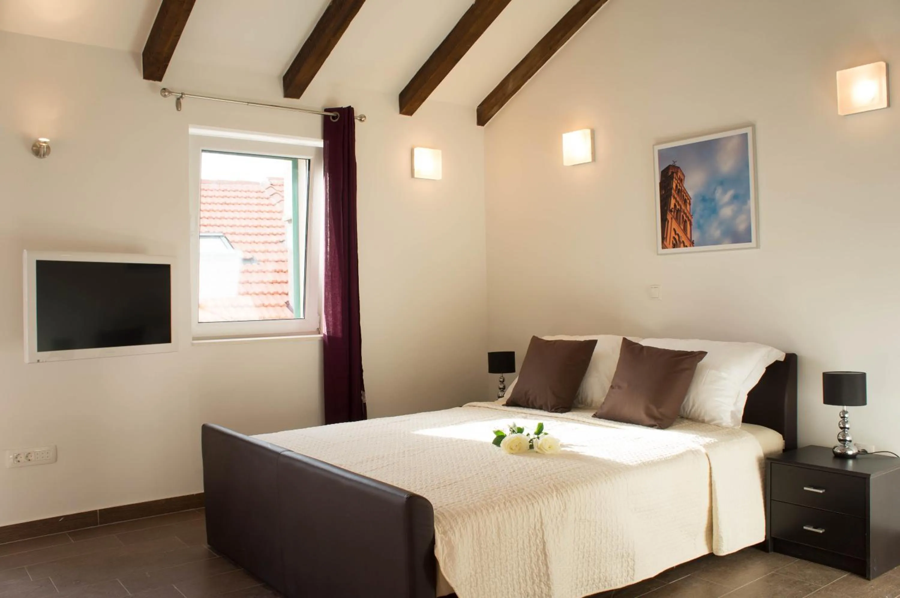 Bed in Split Allure Apartments