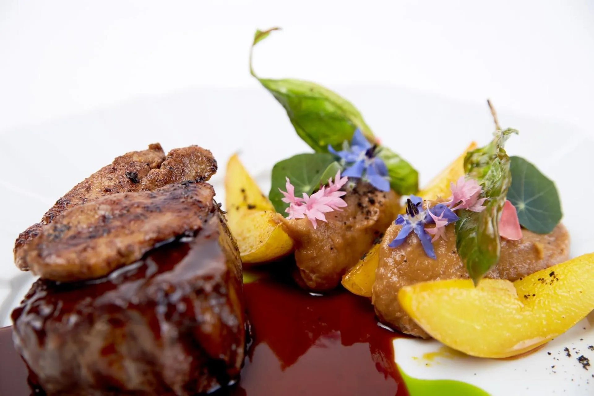 Food and drinks in Kayus