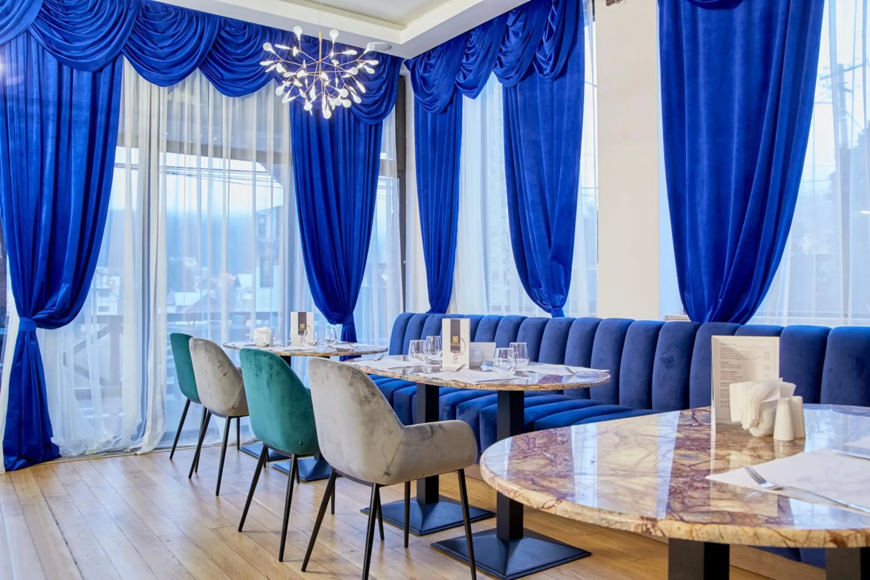 Restaurant/places to eat in Kayus Restaurant/places to eat in Kayus