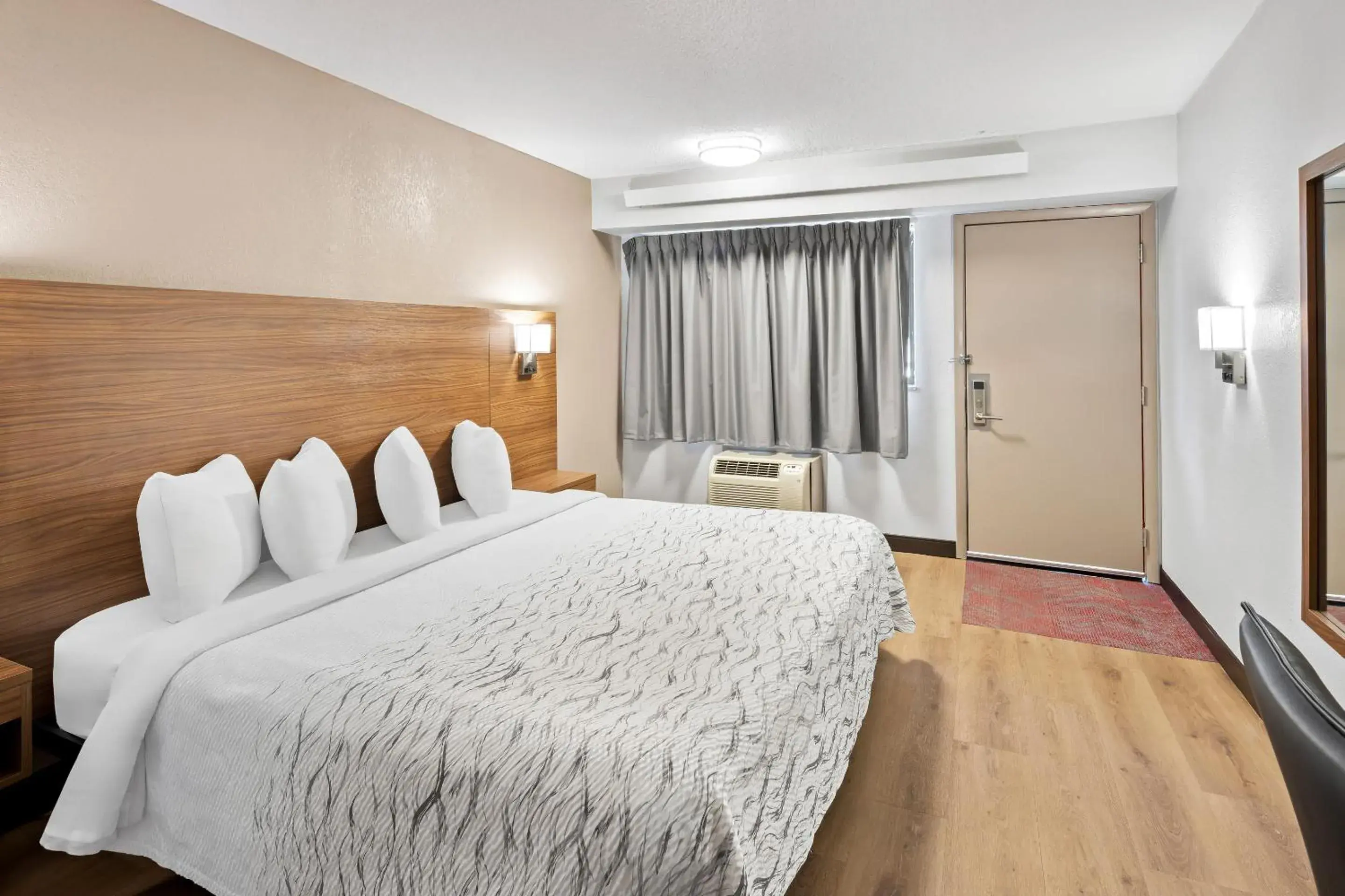 Photo of the whole room, Bed in Red Roof Inn PLUS+ Columbus-Ohio State University OSU Photo of the whole room, Bed in Red Roof Inn PLUS+ Columbus-Ohio State University OSU