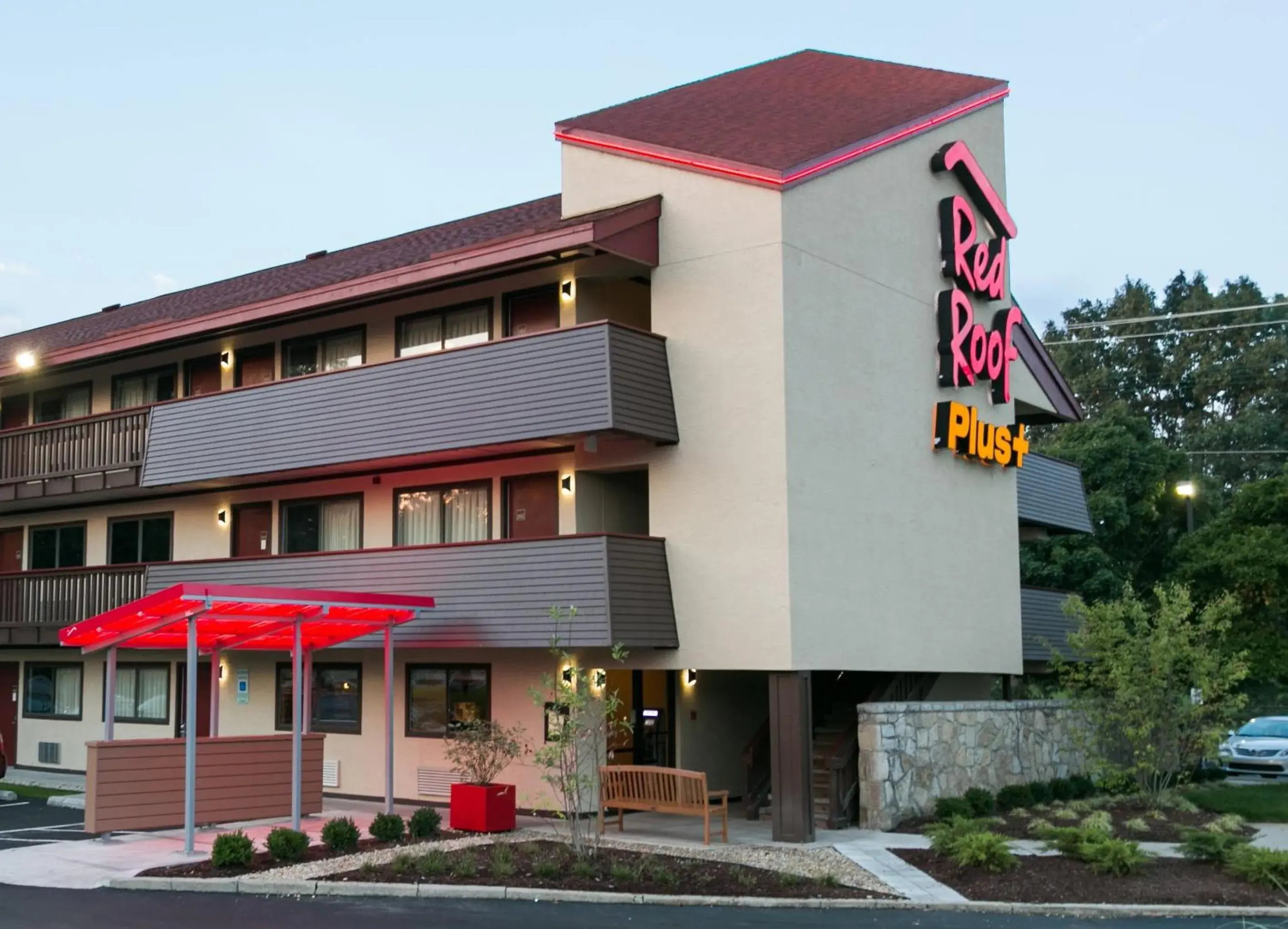 Property building in Red Roof Inn PLUS+ Columbus-Ohio State University OSU Property building in Red Roof Inn PLUS+ Columbus-Ohio State University OSU