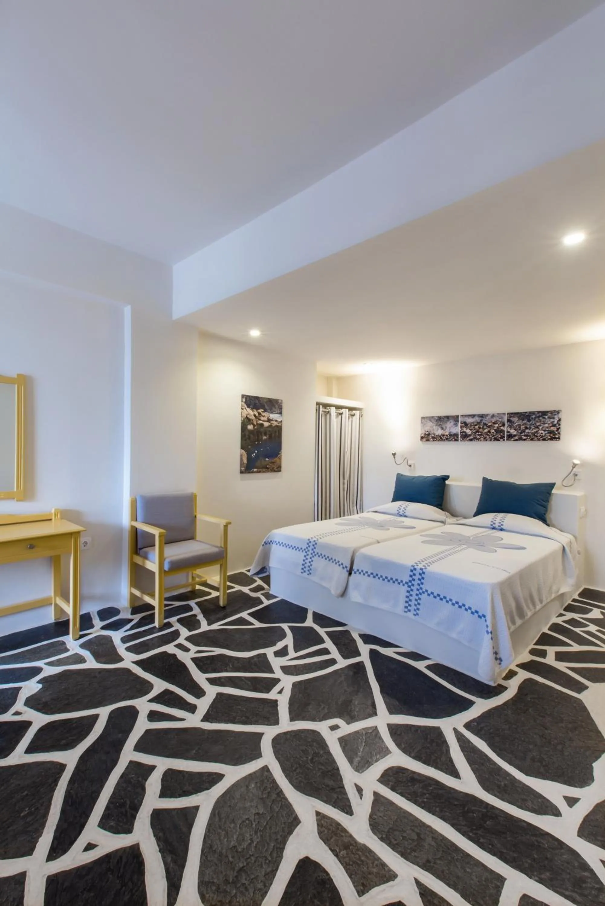 Photo of the whole room in Byzantio Beach Suites & Wellness