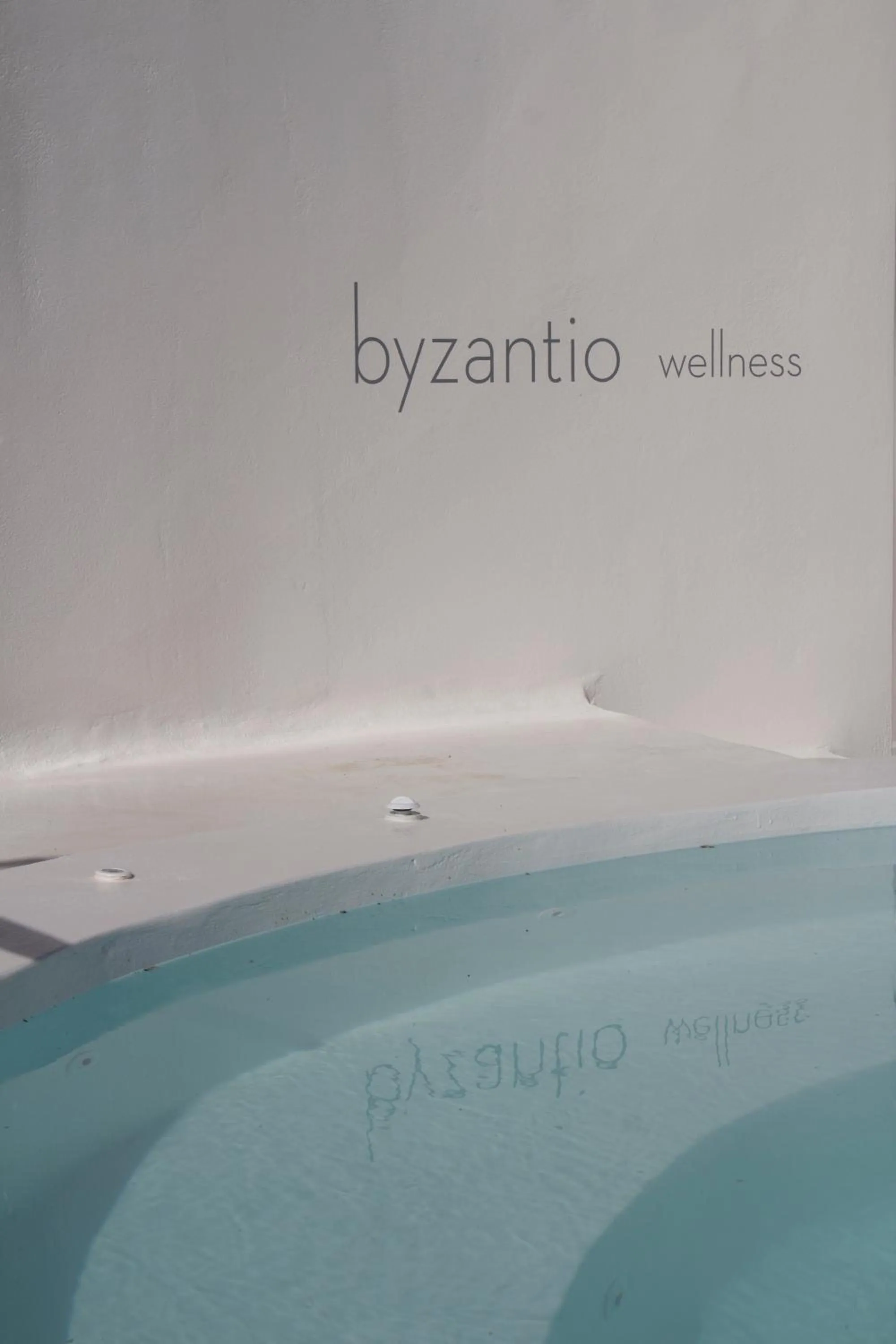 Swimming pool in Byzantio Beach Suites & Wellness