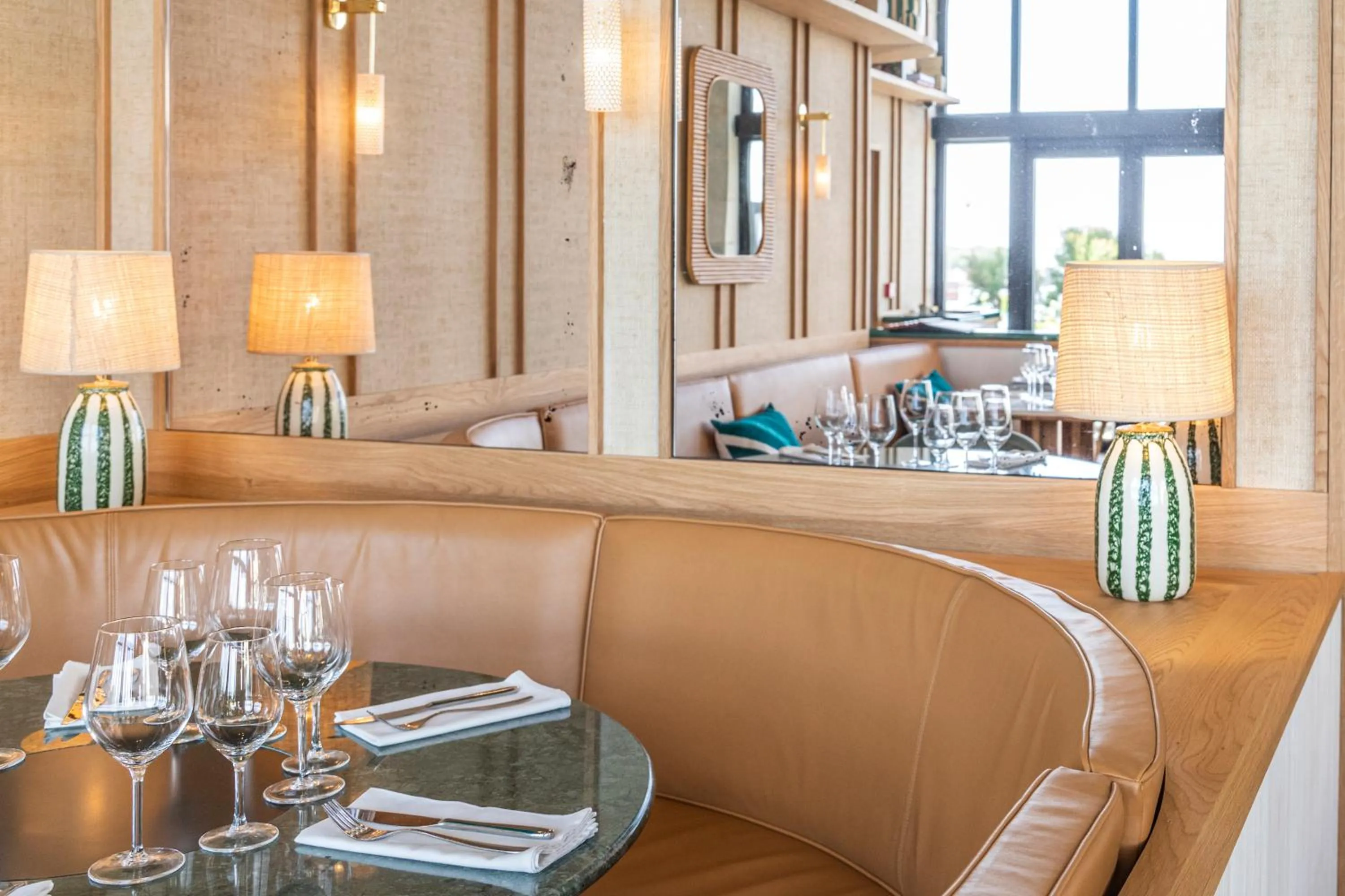 Restaurant/places to eat in Hôtel Le Café de Paris