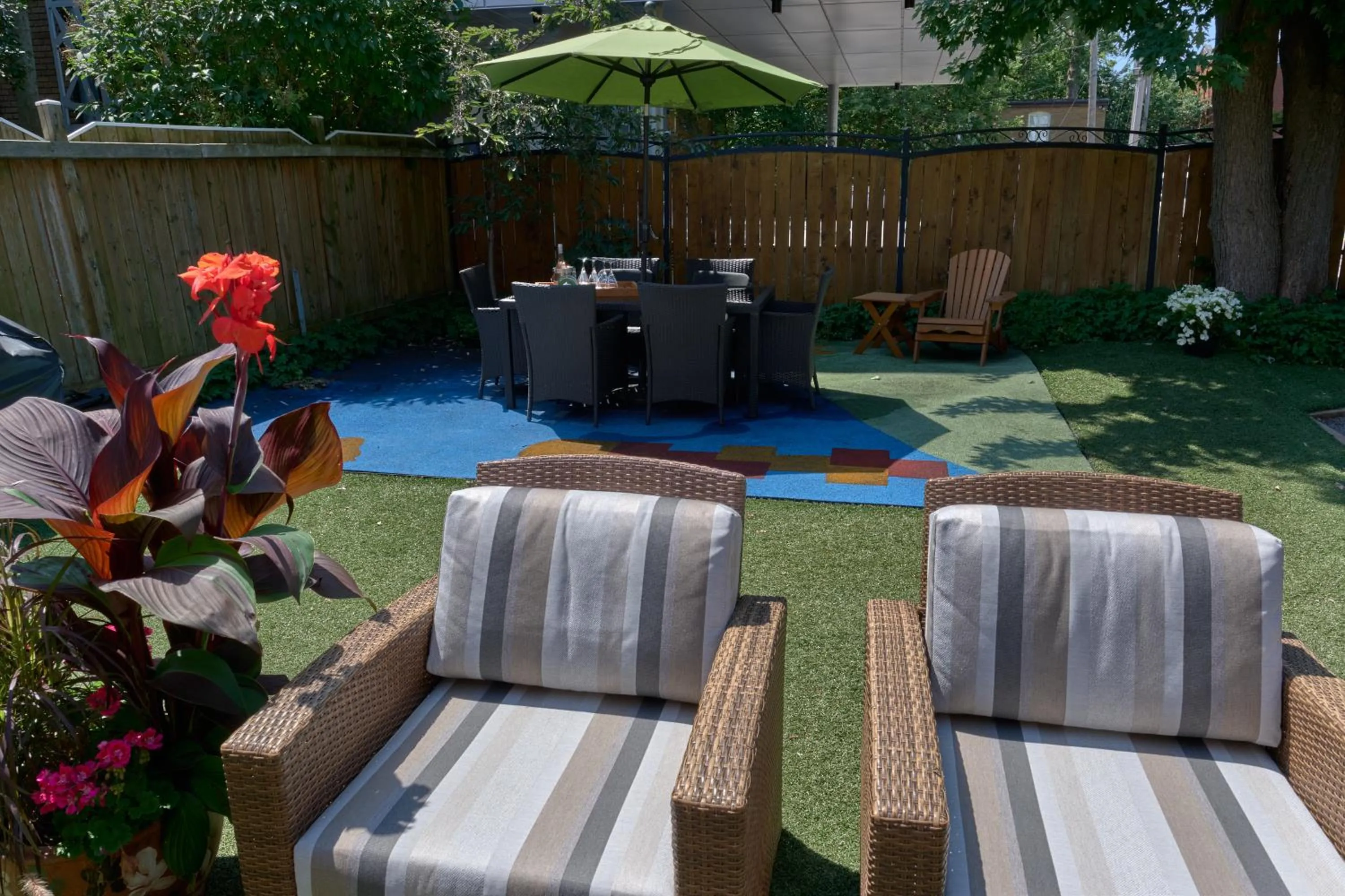 Inner courtyard view in Le Widor