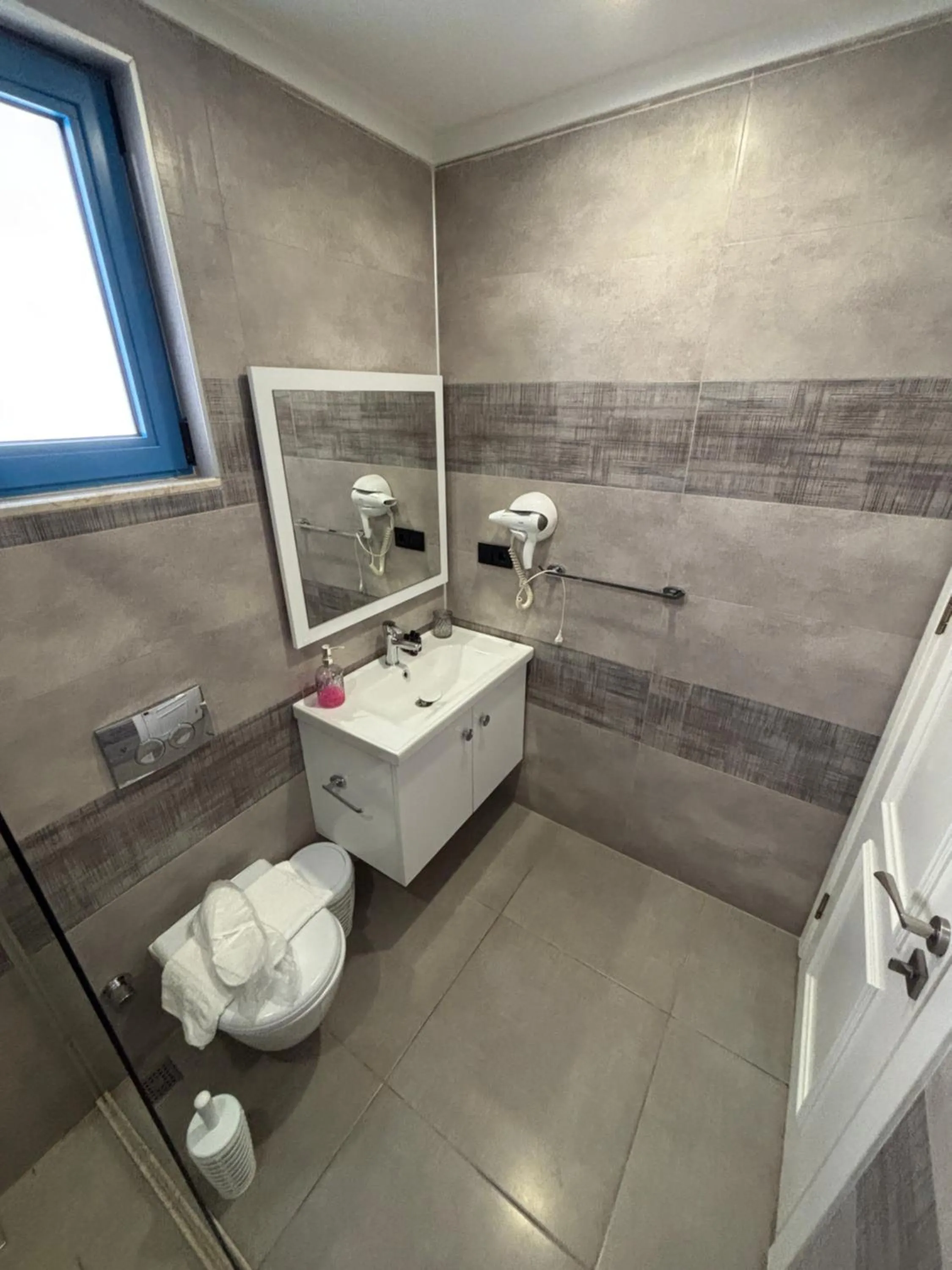 Shower in Carpediem Apart