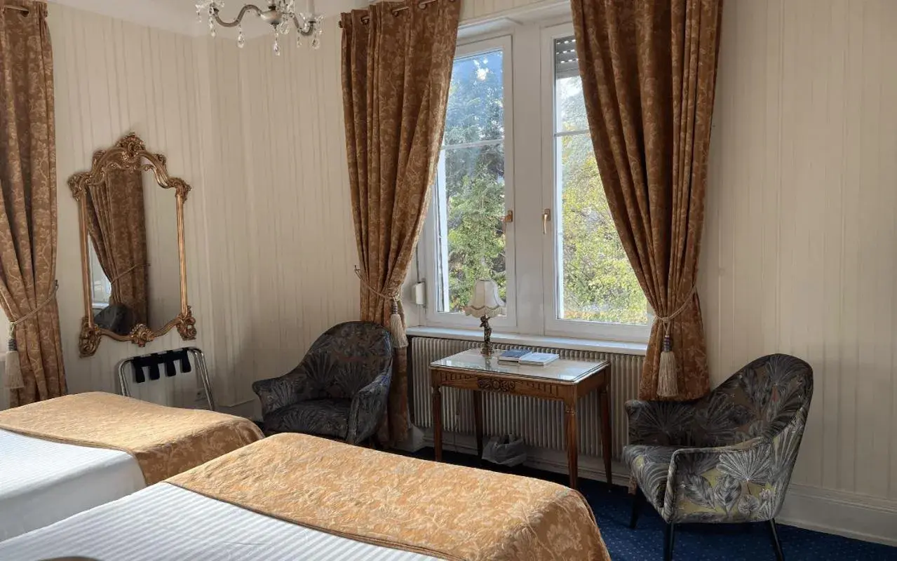 Family Room in Hotel Restaurant Du Parc Family Room in Hotel Restaurant Du Parc