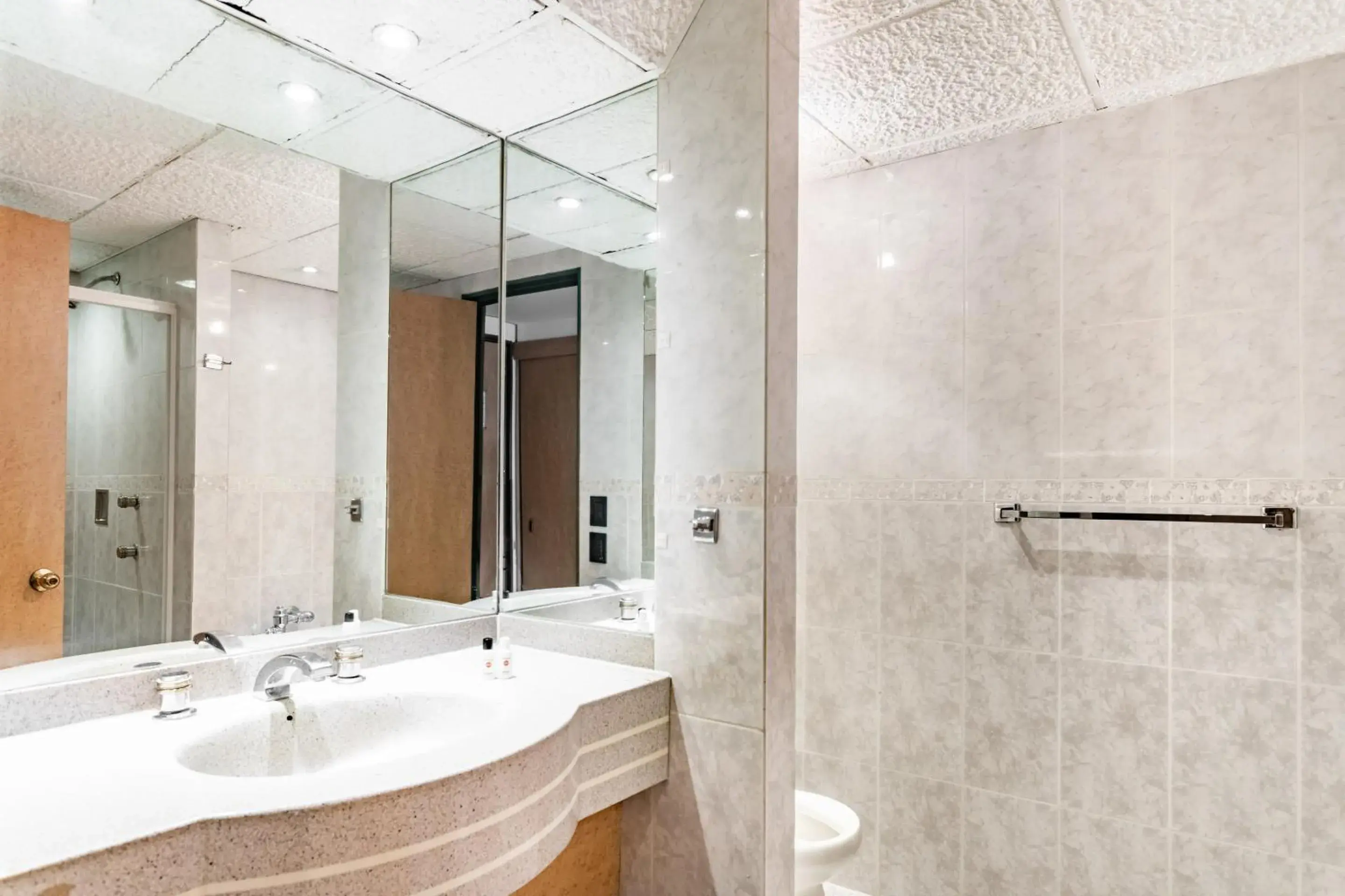 Bathroom in Capital O Andrade, Mexico City Bathroom in Capital O Andrade, Mexico City