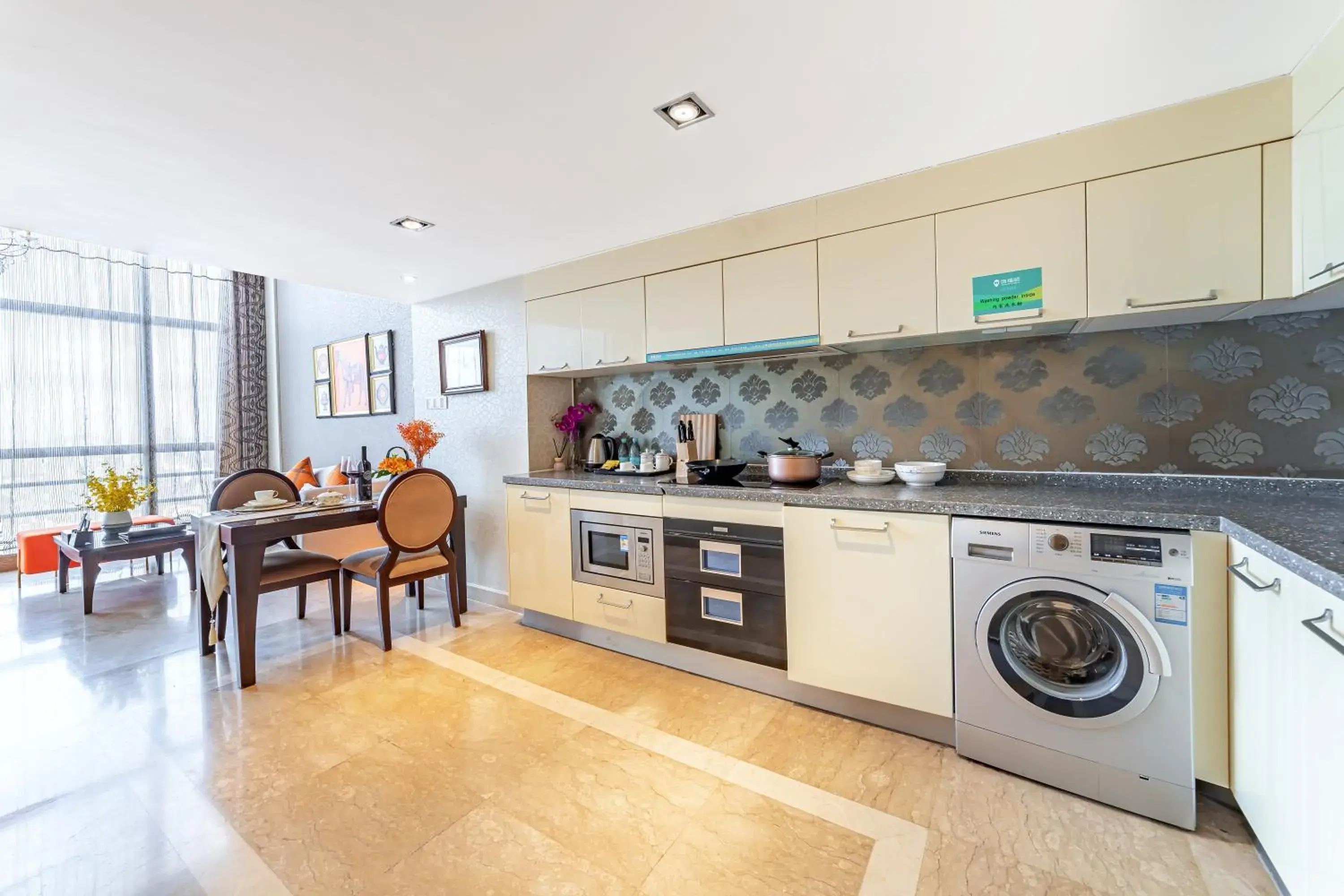 Kitchen or kitchenette in WAIFIDEN Guangzhou Grand View Golden Palace Apartment Kitchen or kitchenette in WAIFIDEN Guangzhou Grand View Golden Palace Apartment