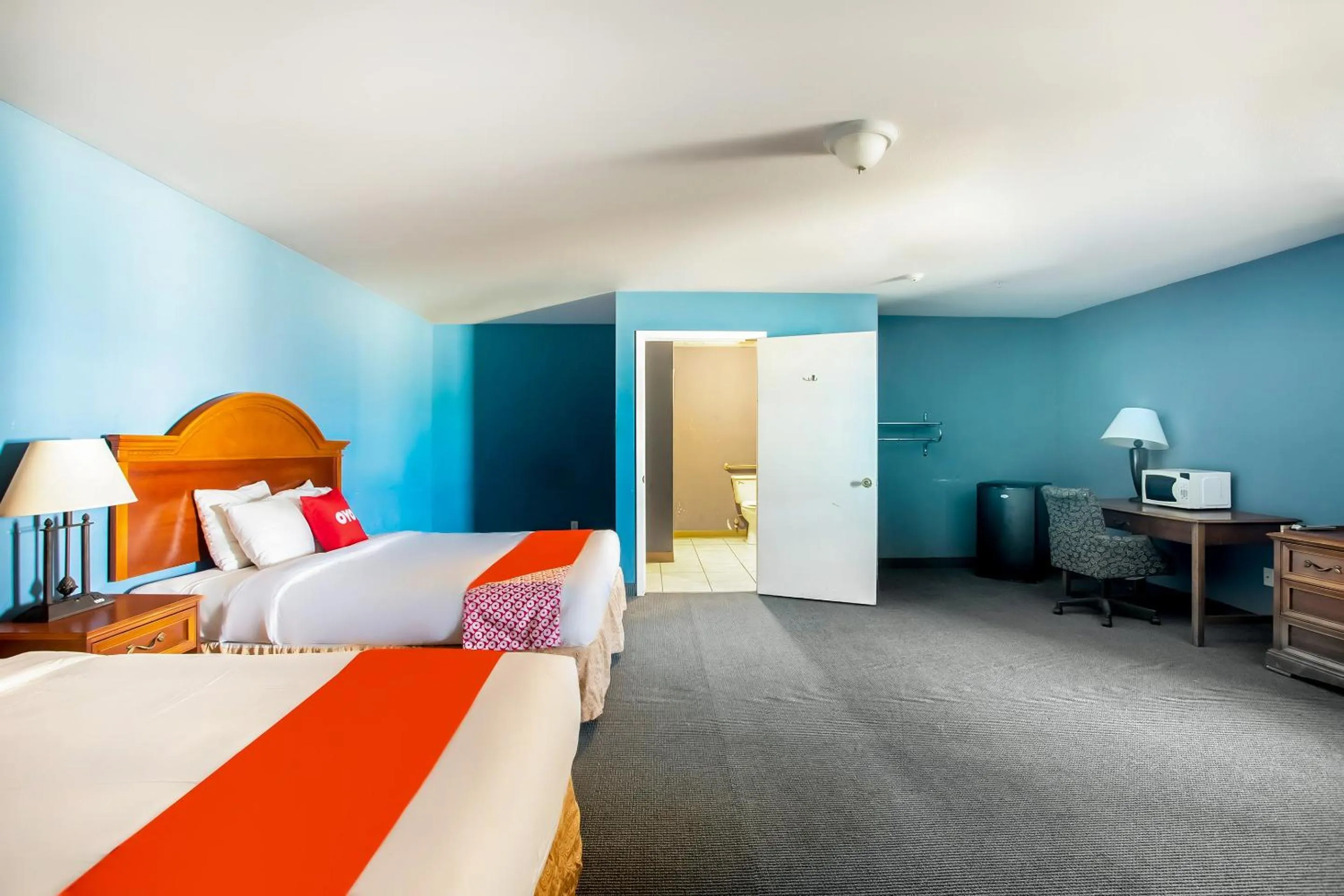 Bedroom, Bed in Rodeway Inn