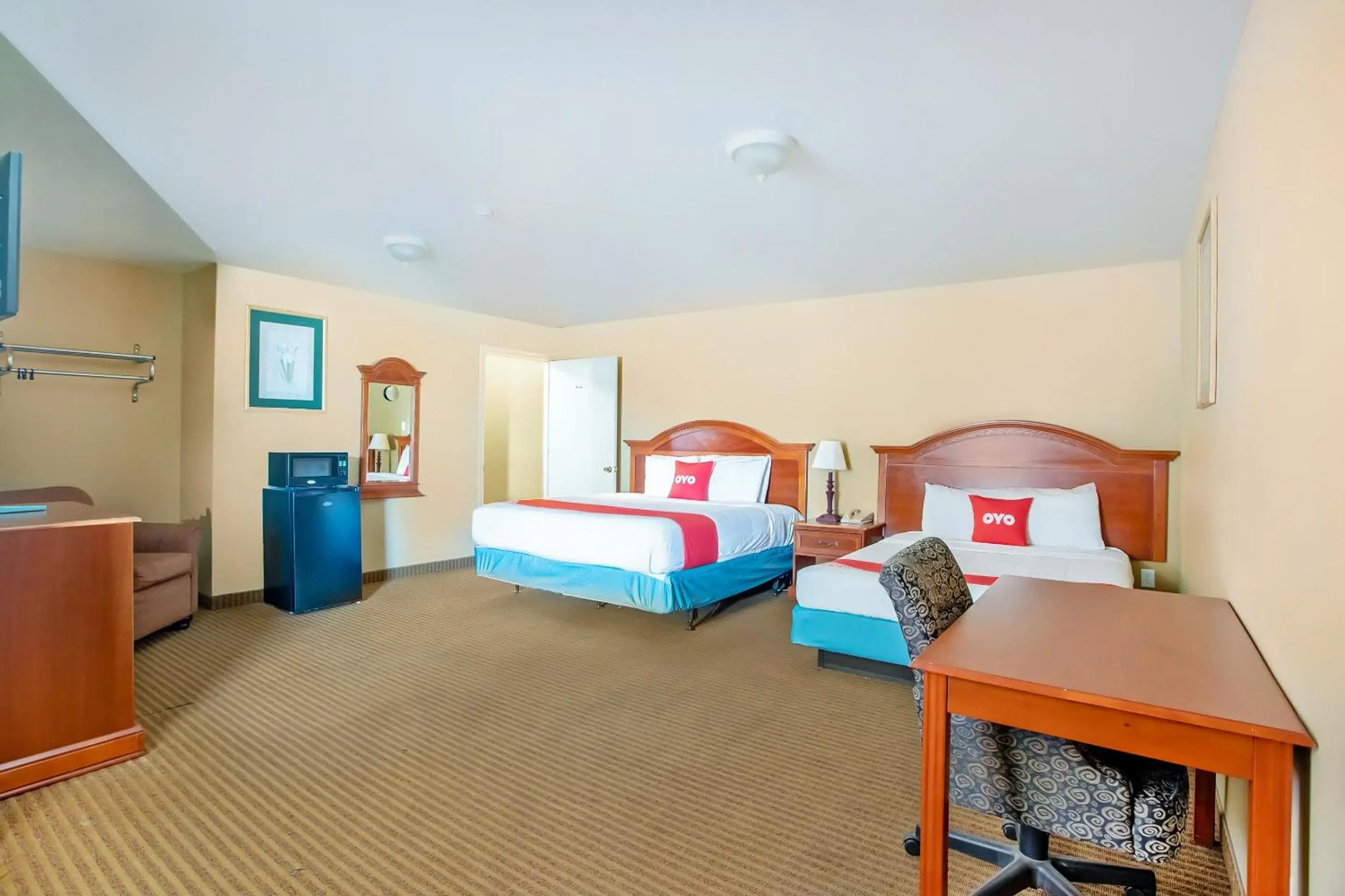 Bedroom, Bed in OYO Hotel Jacksboro TX - Fort Richardson Bedroom, Bed in OYO Hotel Jacksboro TX - Fort Richardson