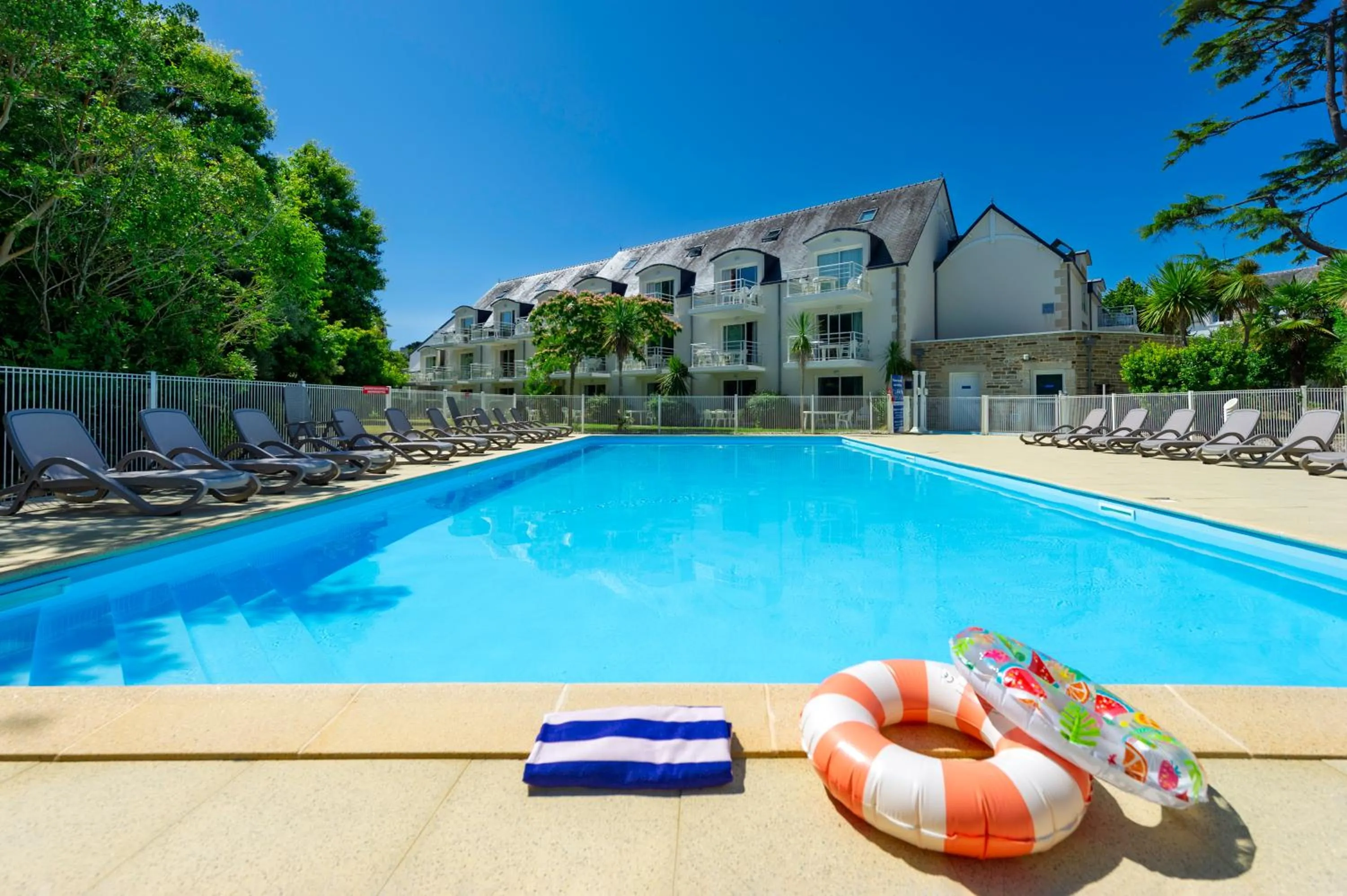 Swimming pool in Résidence Goélia Le Domaine des Glénan
