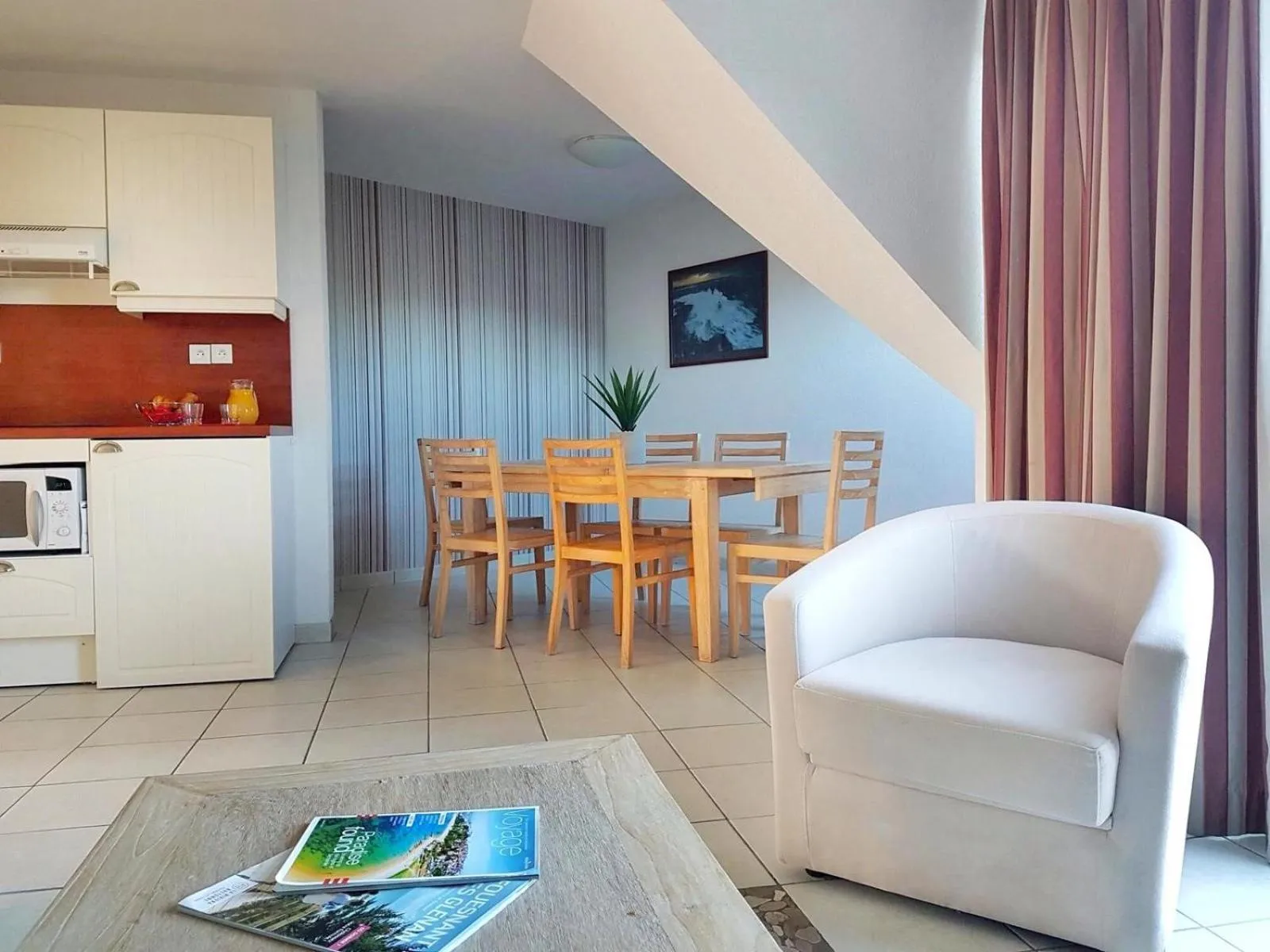 Kitchen or kitchenette in Résidence Goélia Le Domaine des Glénan