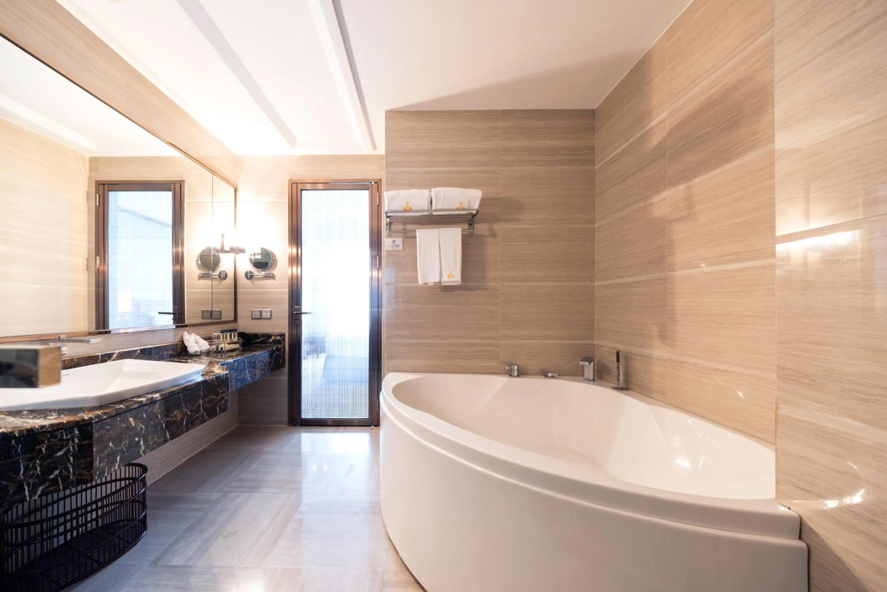 Shenzhen Avant-Garde Hotel