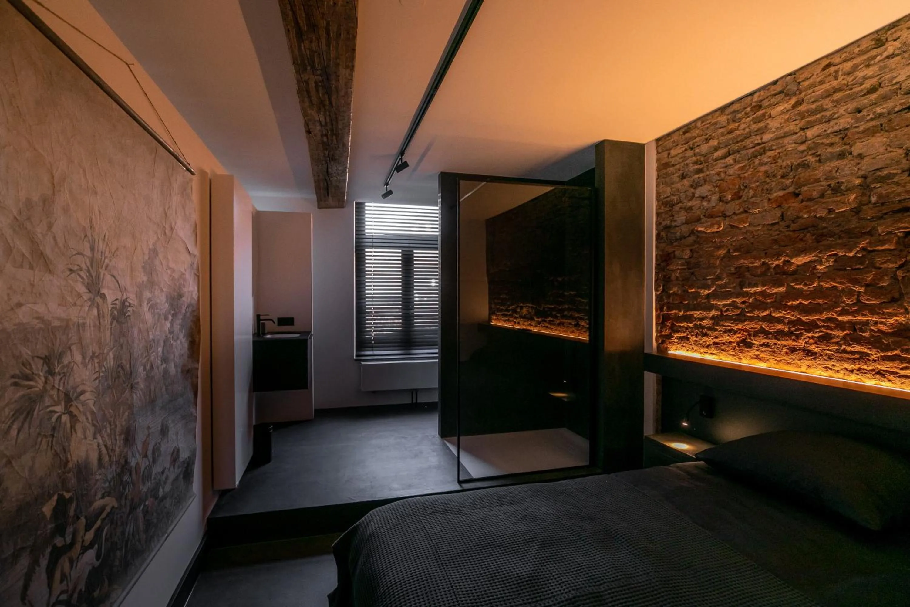Bathroom, Bed in B&B Boutique Hotel N10