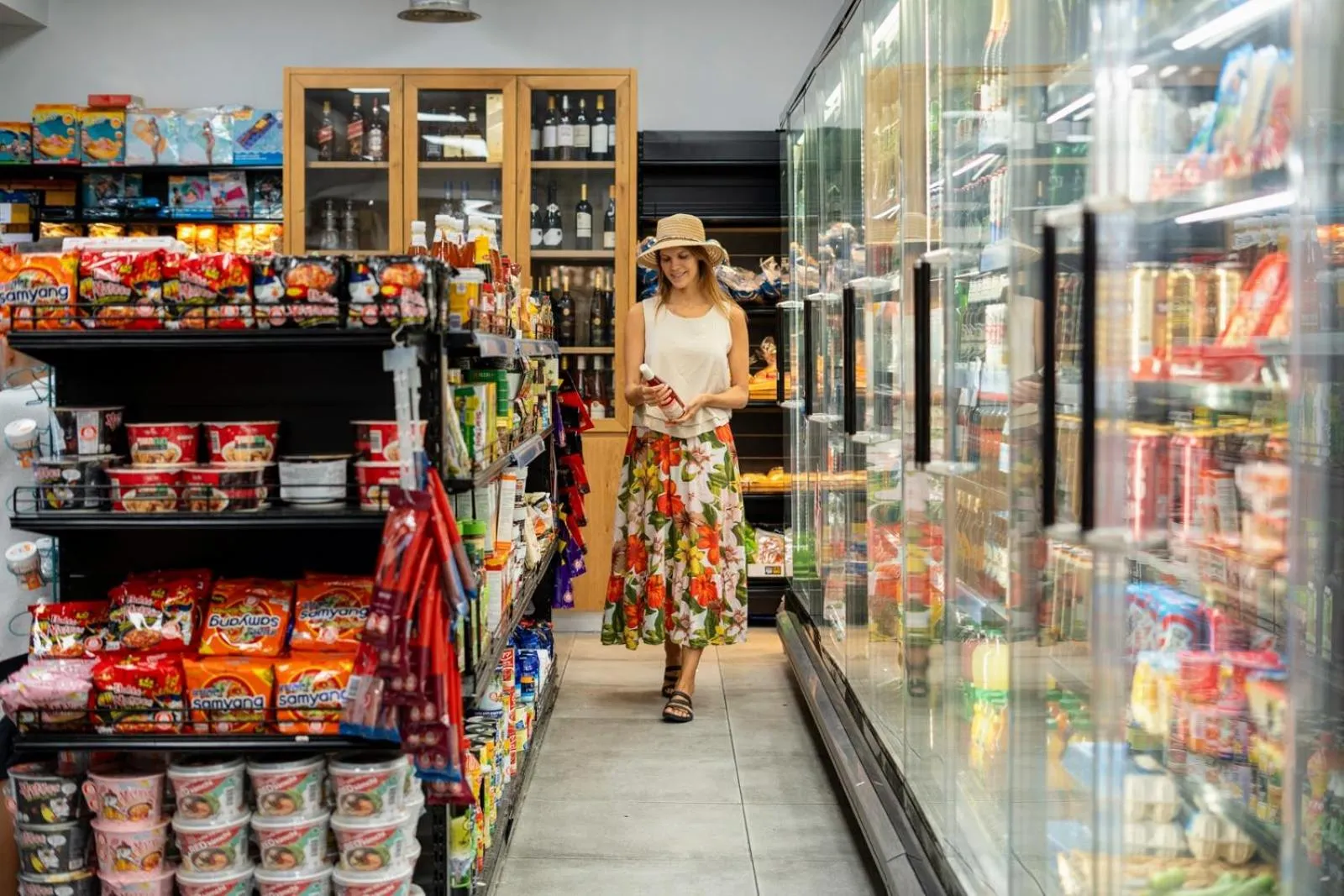 Supermarket/grocery shop in Almogim Suites Eilat Hotel