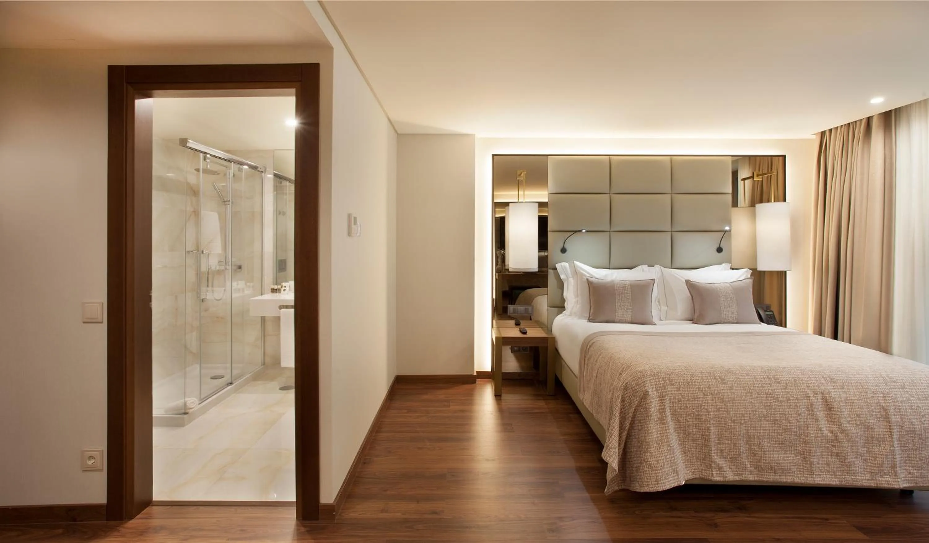 Bed in TURIM Santa Maria Hotel