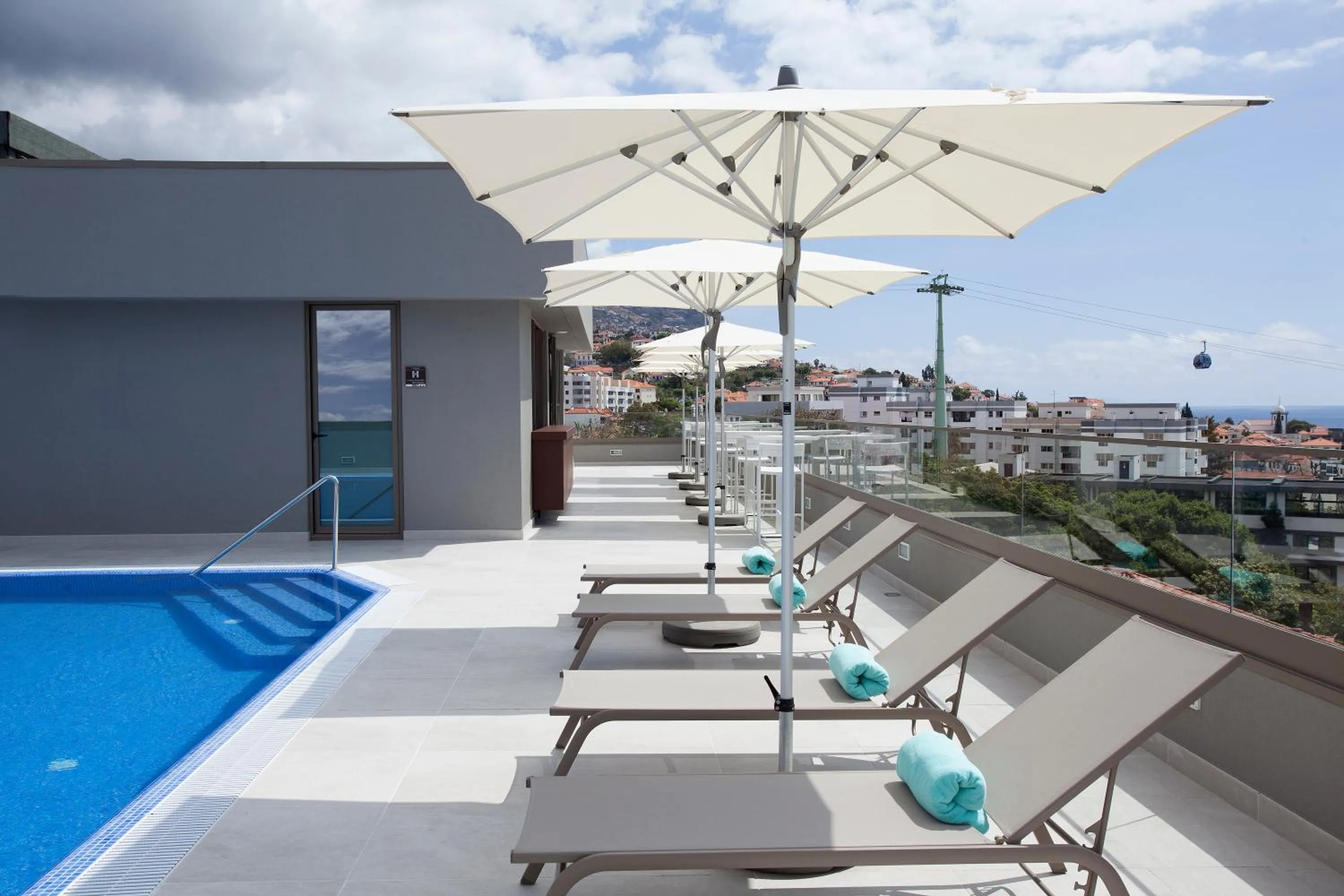 Swimming pool in TURIM Santa Maria Hotel