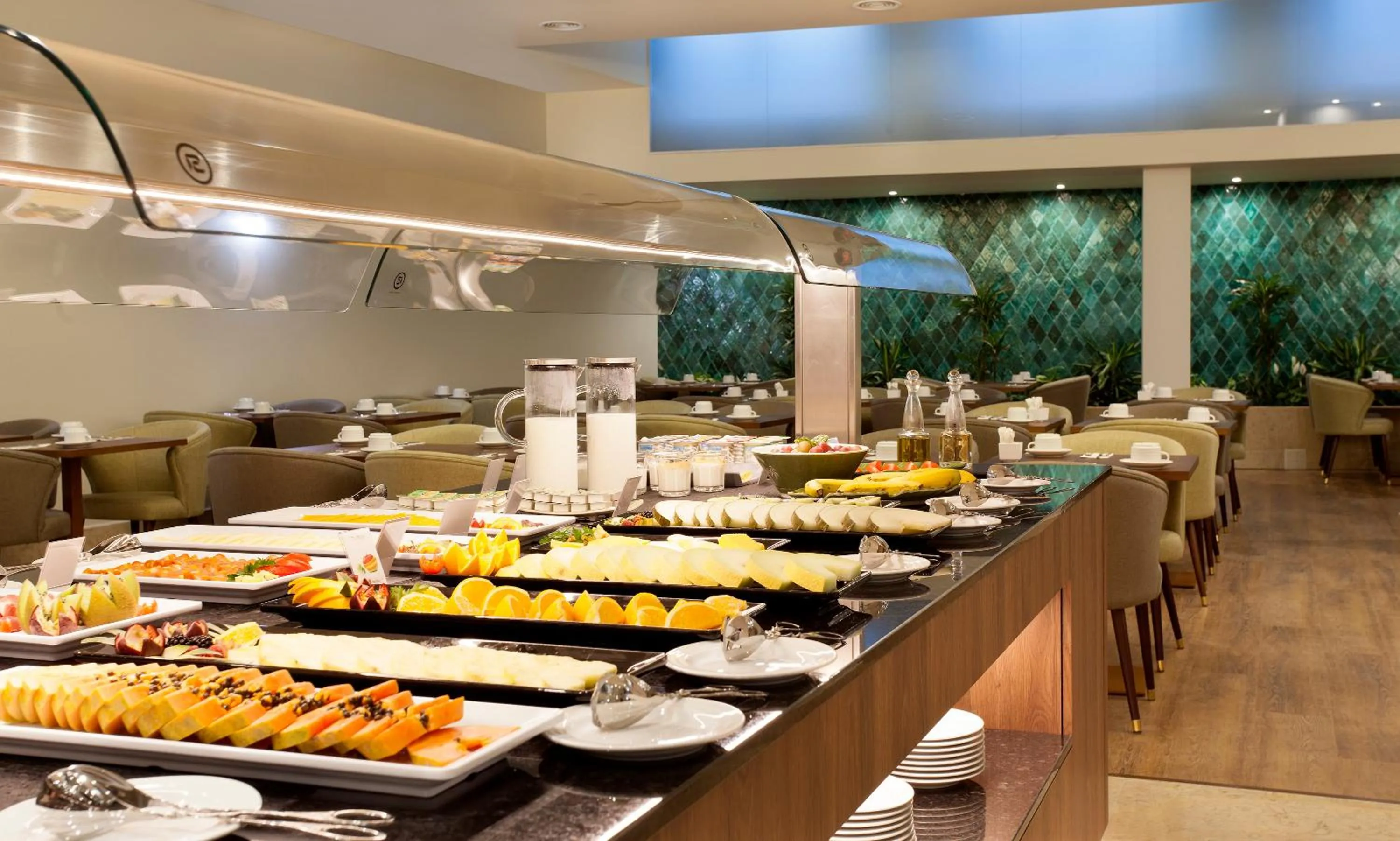 Restaurant/places to eat in TURIM Santa Maria Hotel