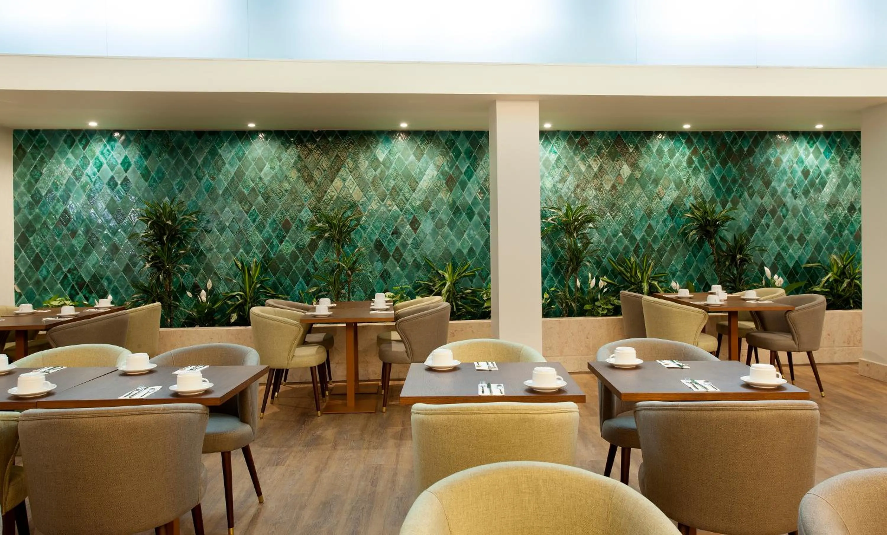 Restaurant/places to eat in TURIM Santa Maria Hotel