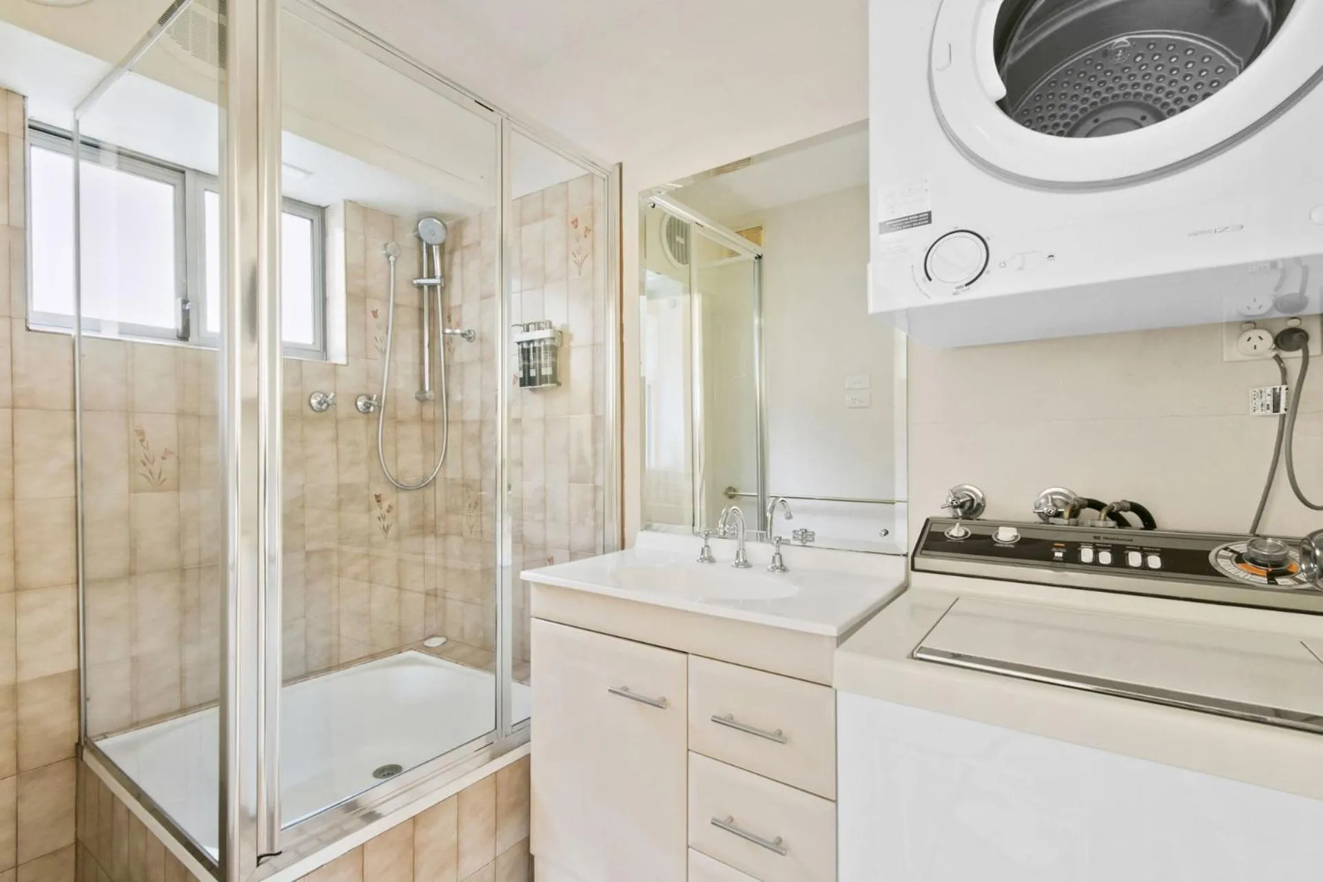 Bathroom in Bobuck 3B